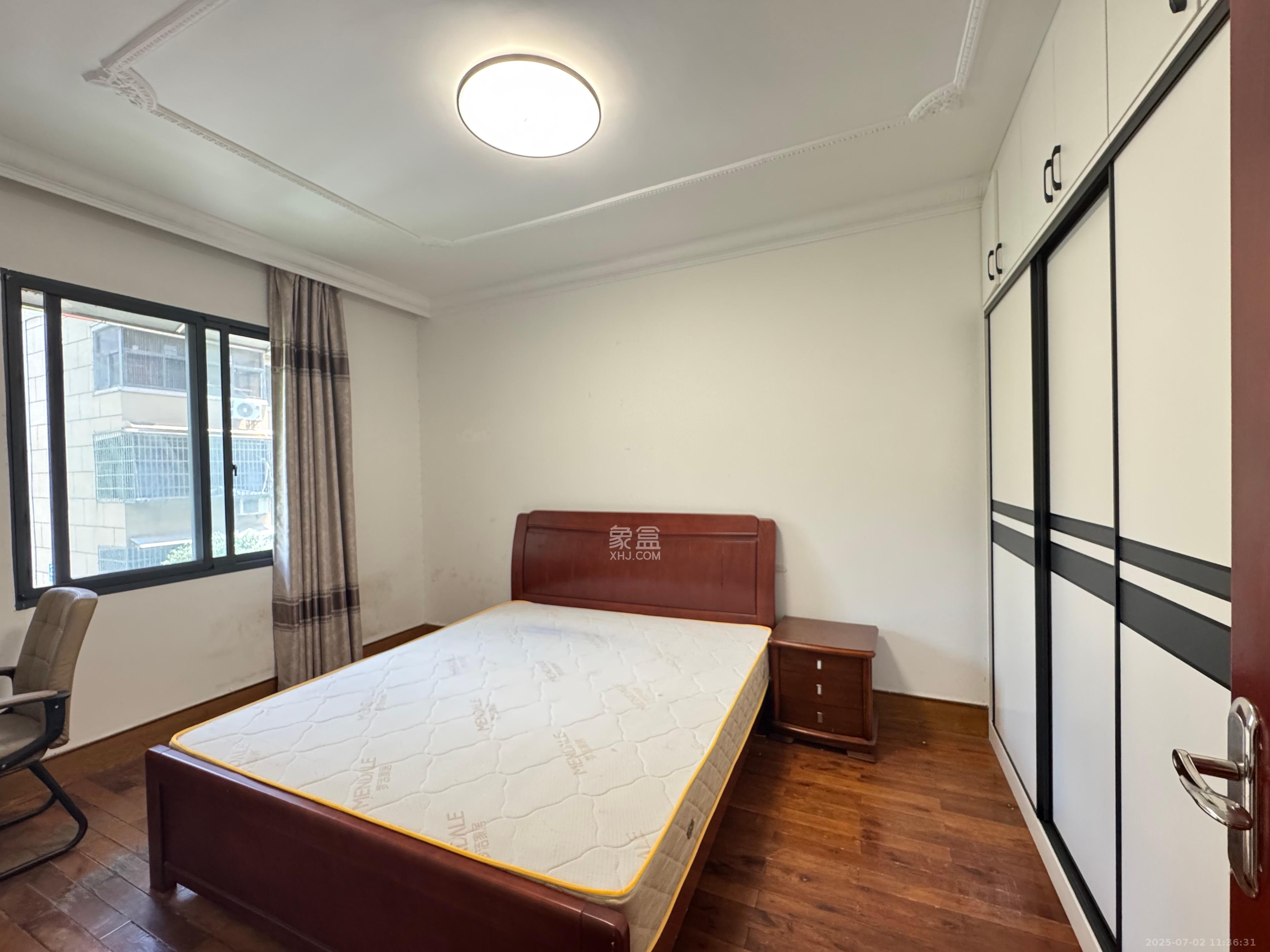 火星五片  3室2厅1卫    2200.0元/月室内图