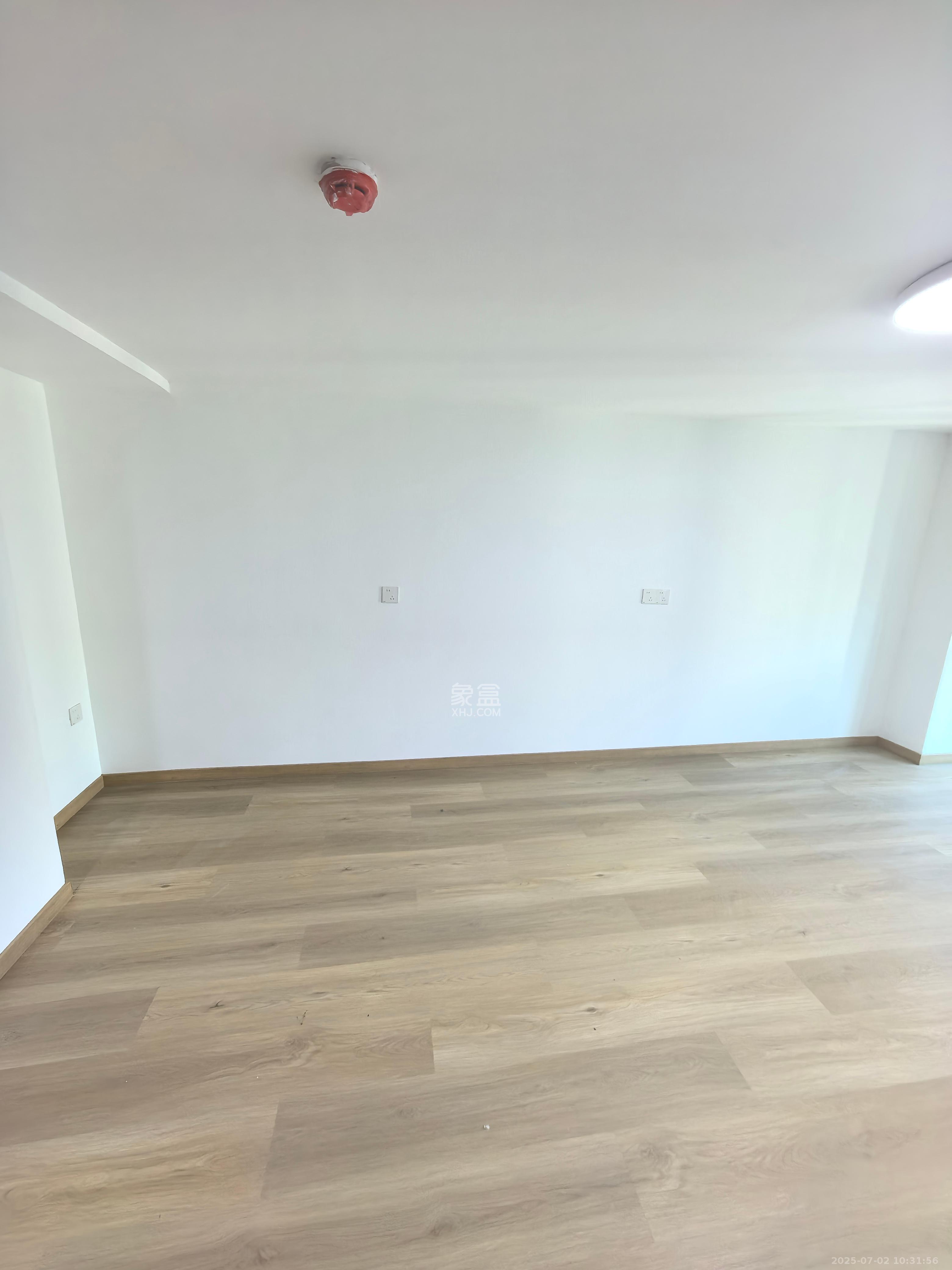 绿地V岛 1室1厅1卫 1400.0元/月 绿地V岛 1室1厅1卫 1400.0元/月室内图