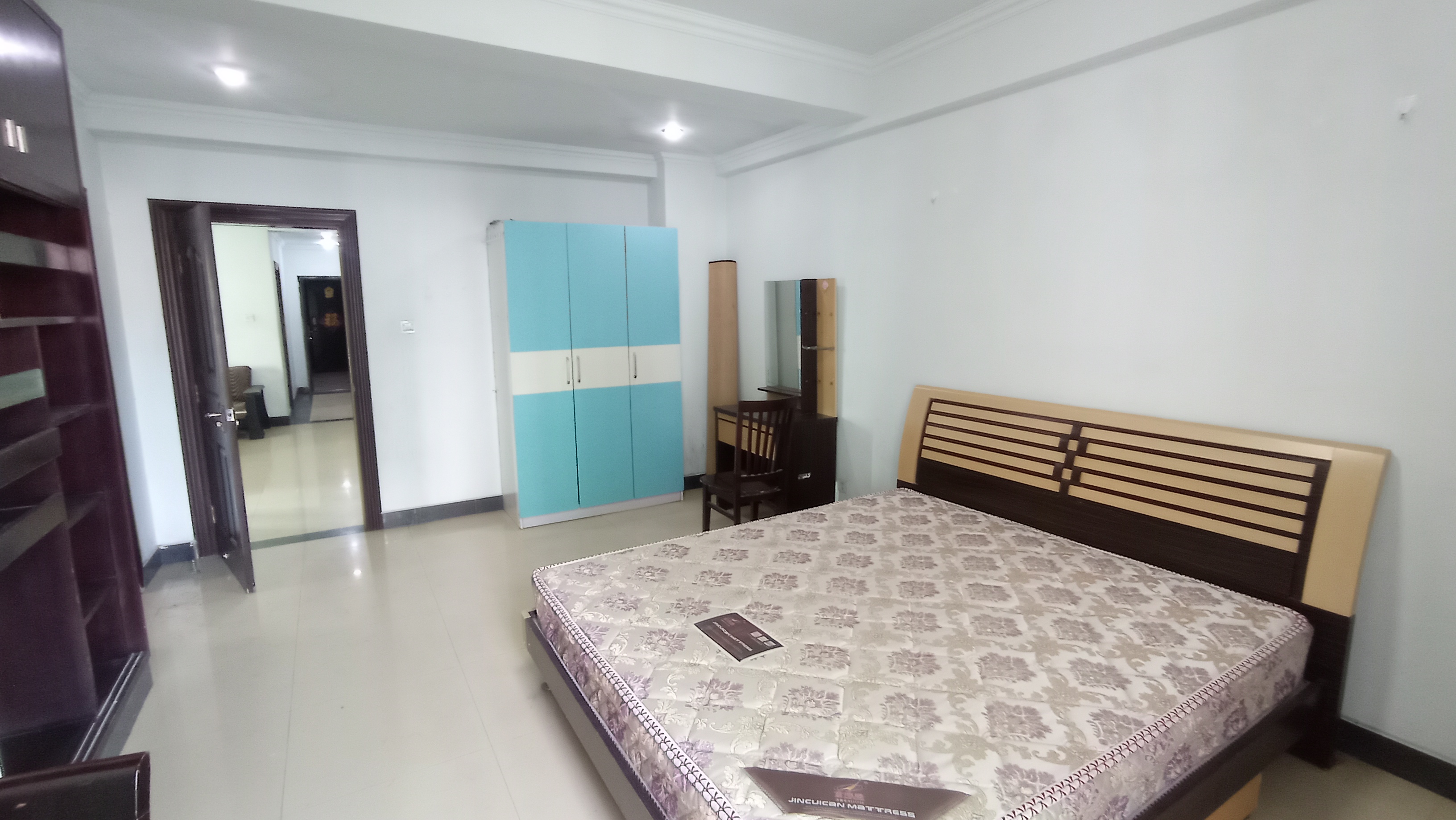 金华苑 3室2厅2卫 2200.0元/月 金华苑 3室2厅2卫 2200.0元/月室内图