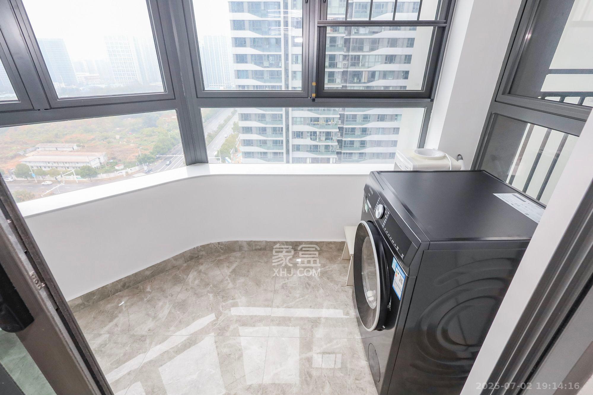 复地滨江金融中心  4室2厅2卫    5000.0元/月 复地滨江金融中心  4室2厅2卫    5000.0元/月室内图