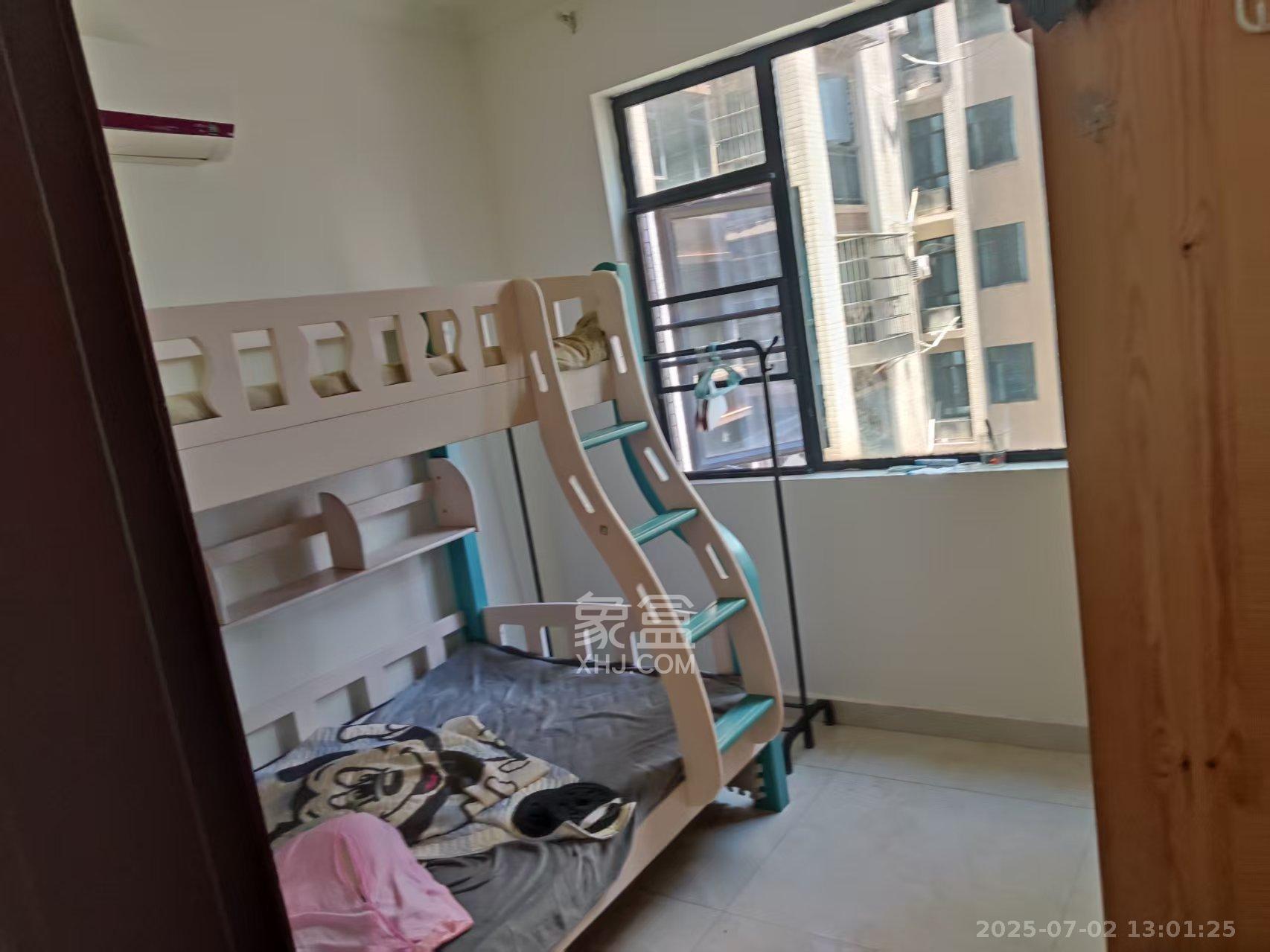 天元涉外景园B区 3室2厅2卫 2200.0元/月 天元涉外景园B区 3室2厅2卫 2200.0元/月室内图