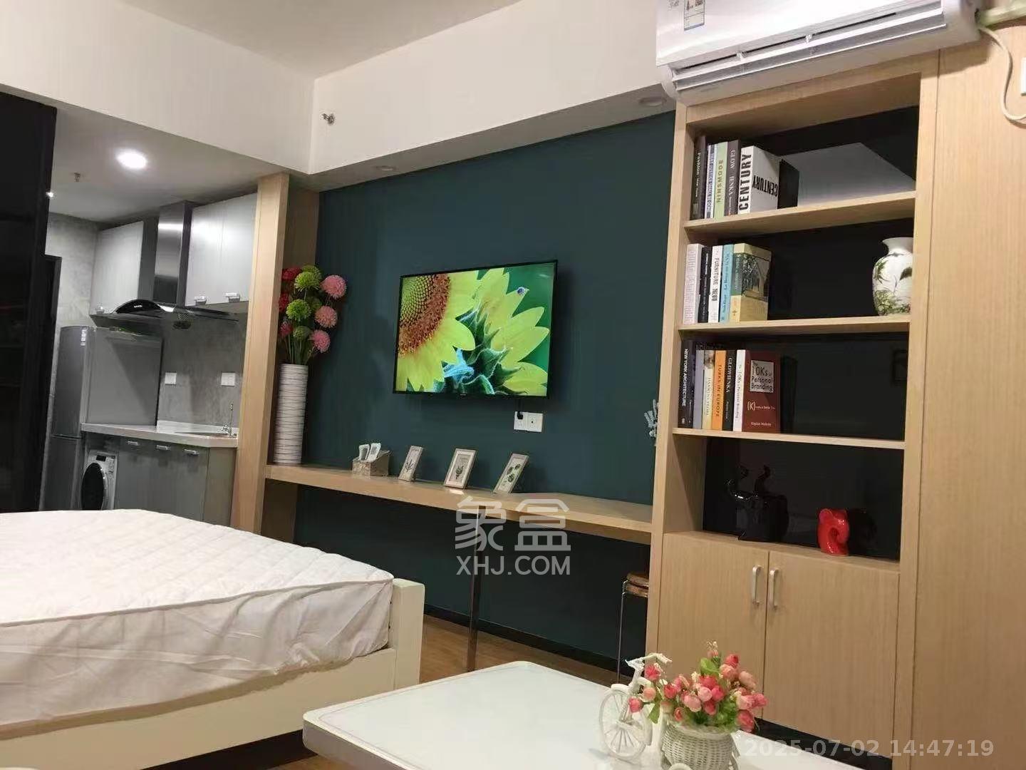 紫鑫御湖湾  1室1厅1卫   1200.00元/月室内图
