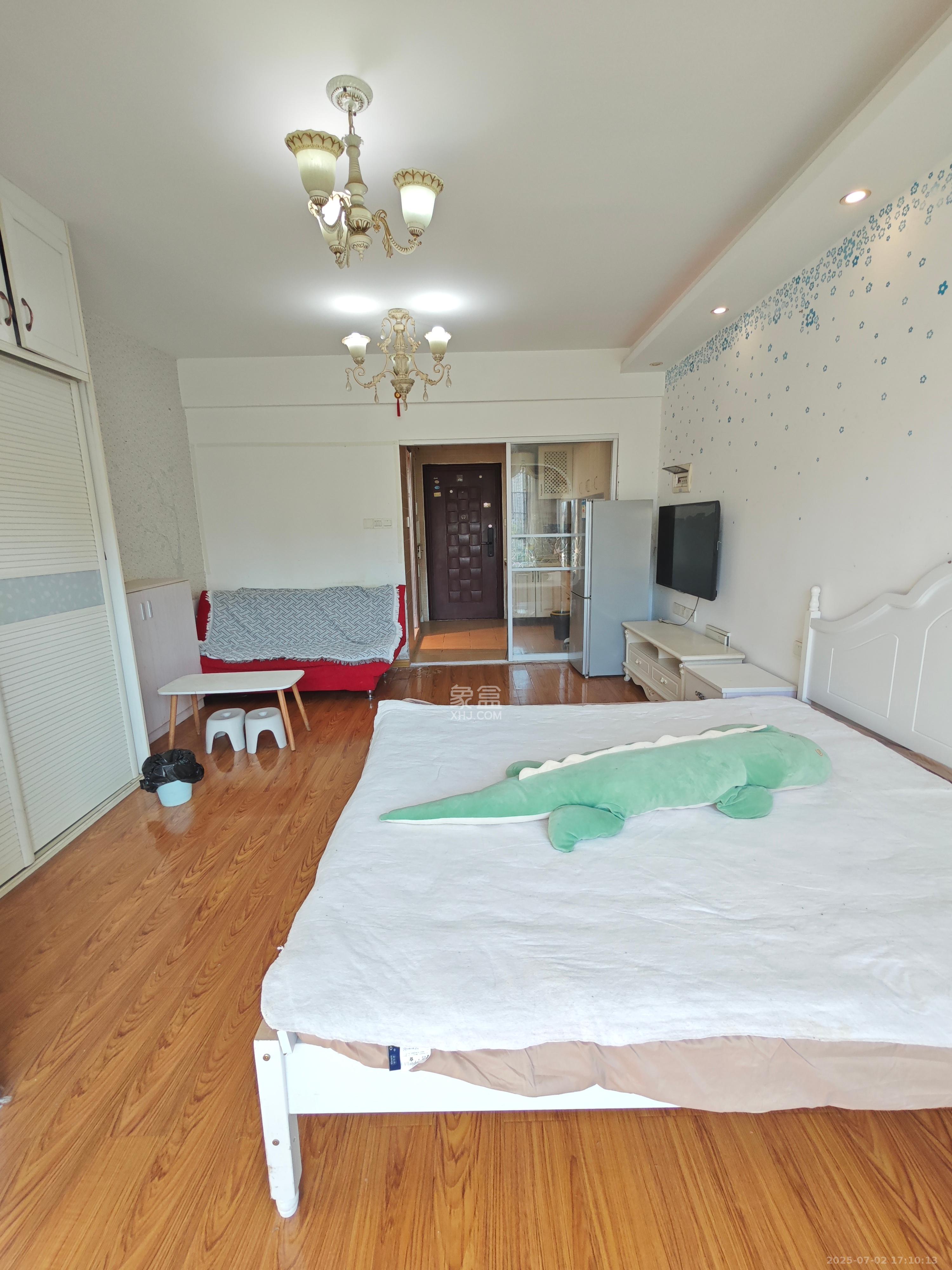 剑桥名门  2室1厅1卫    1300.0元/月 剑桥名门  2室1厅1卫    1300.0元/月室内图