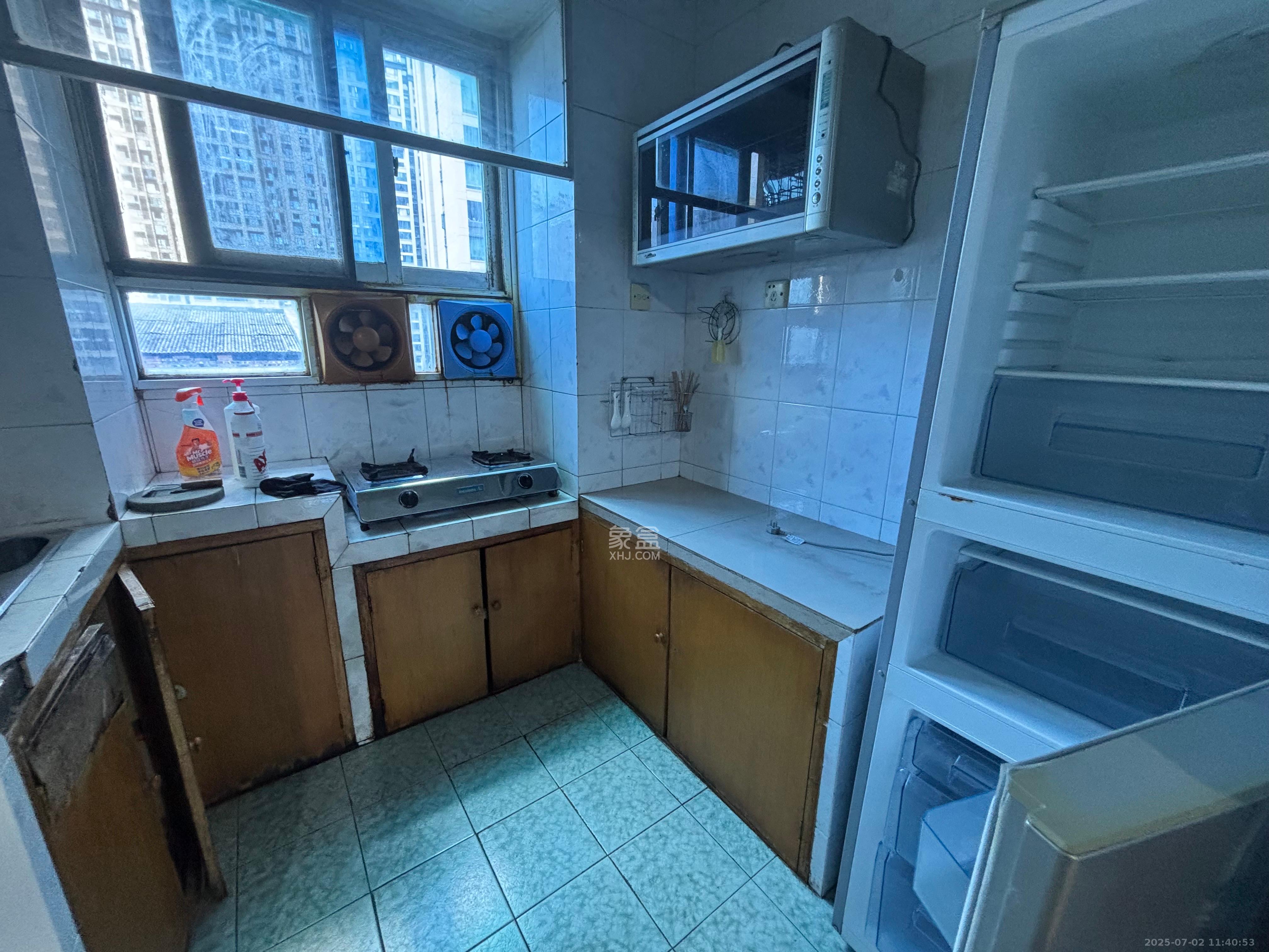 省建材机械厂宿舍 2室1厅1卫 1000.0元/月 省建材机械厂宿舍 2室1厅1卫 1000.0元/月室内图