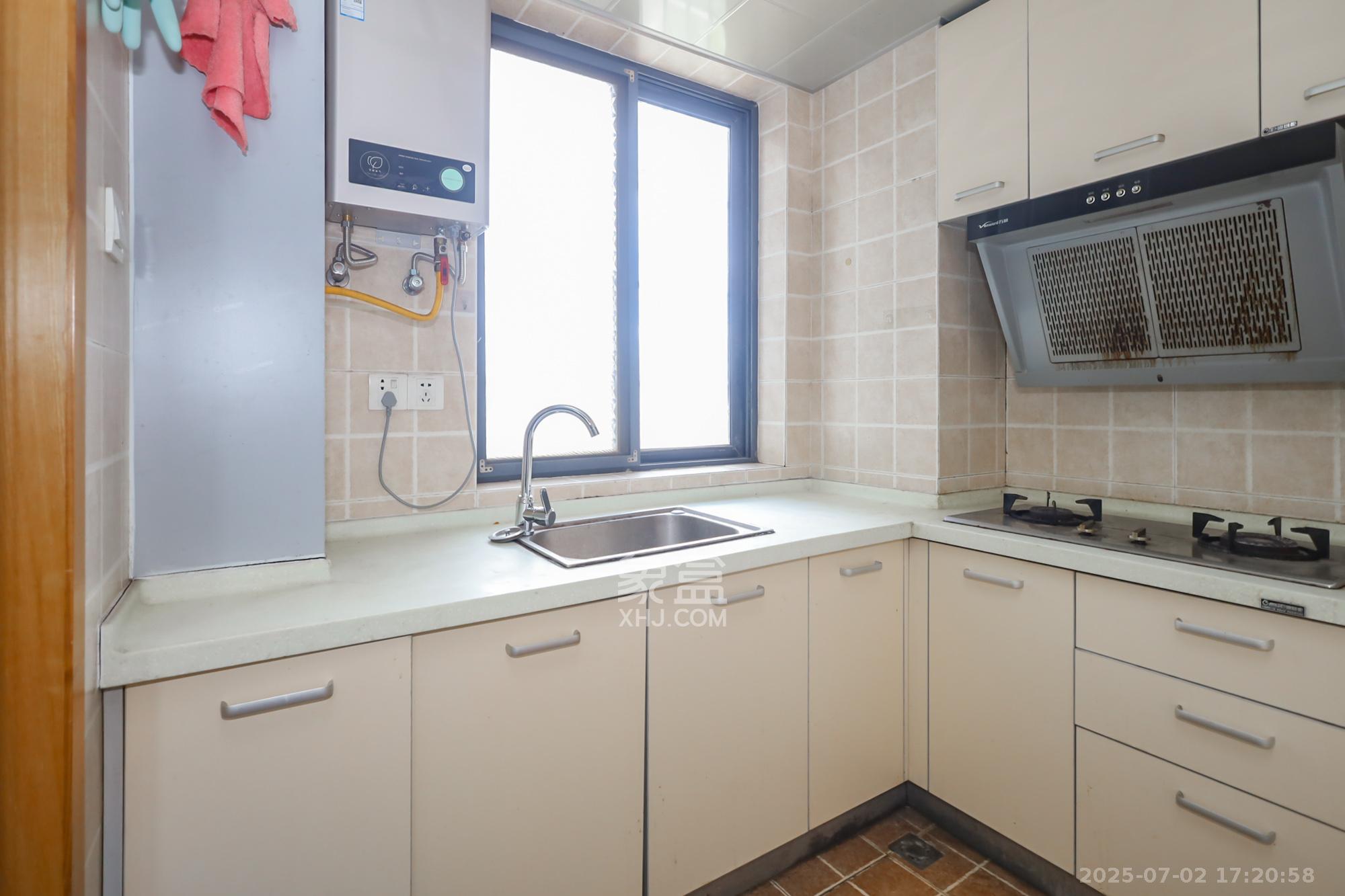 麓江春 1室1厅1卫 33.0万 麓江春 1室1厅1卫 33.0万厨房