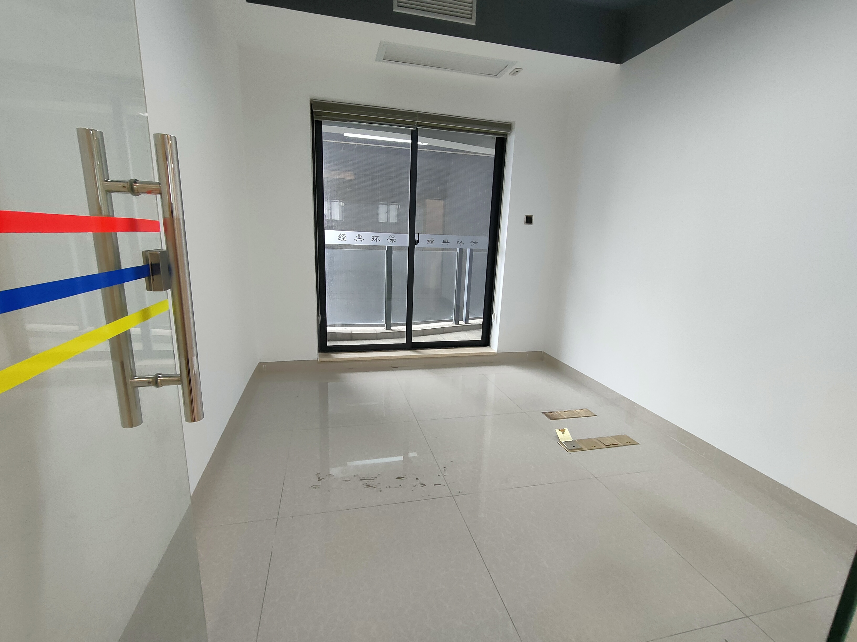 滨海幸福里 4室2厅2卫 4500.0元/月 滨海幸福里 4室2厅2卫 4500.0元/月室内图