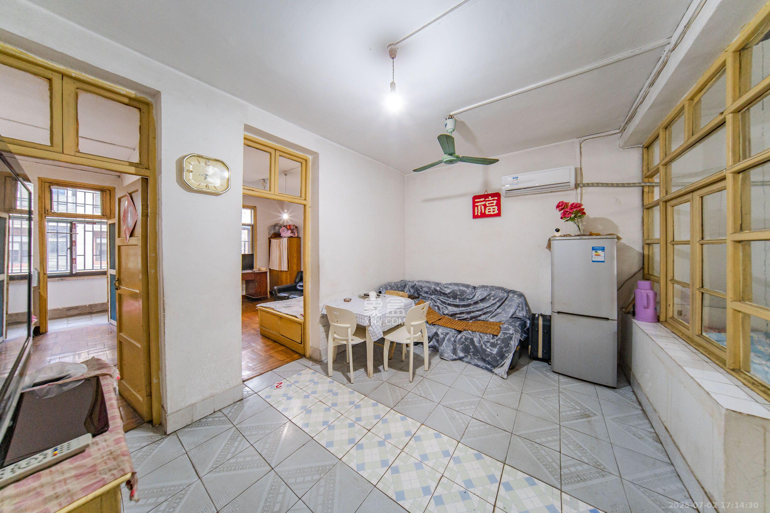 矿冶研究院(科学村社区) 3室1厅1卫 1700.0元/月 矿冶研究院(科学村社区) 3室1厅1卫 1700.0元/月室内图