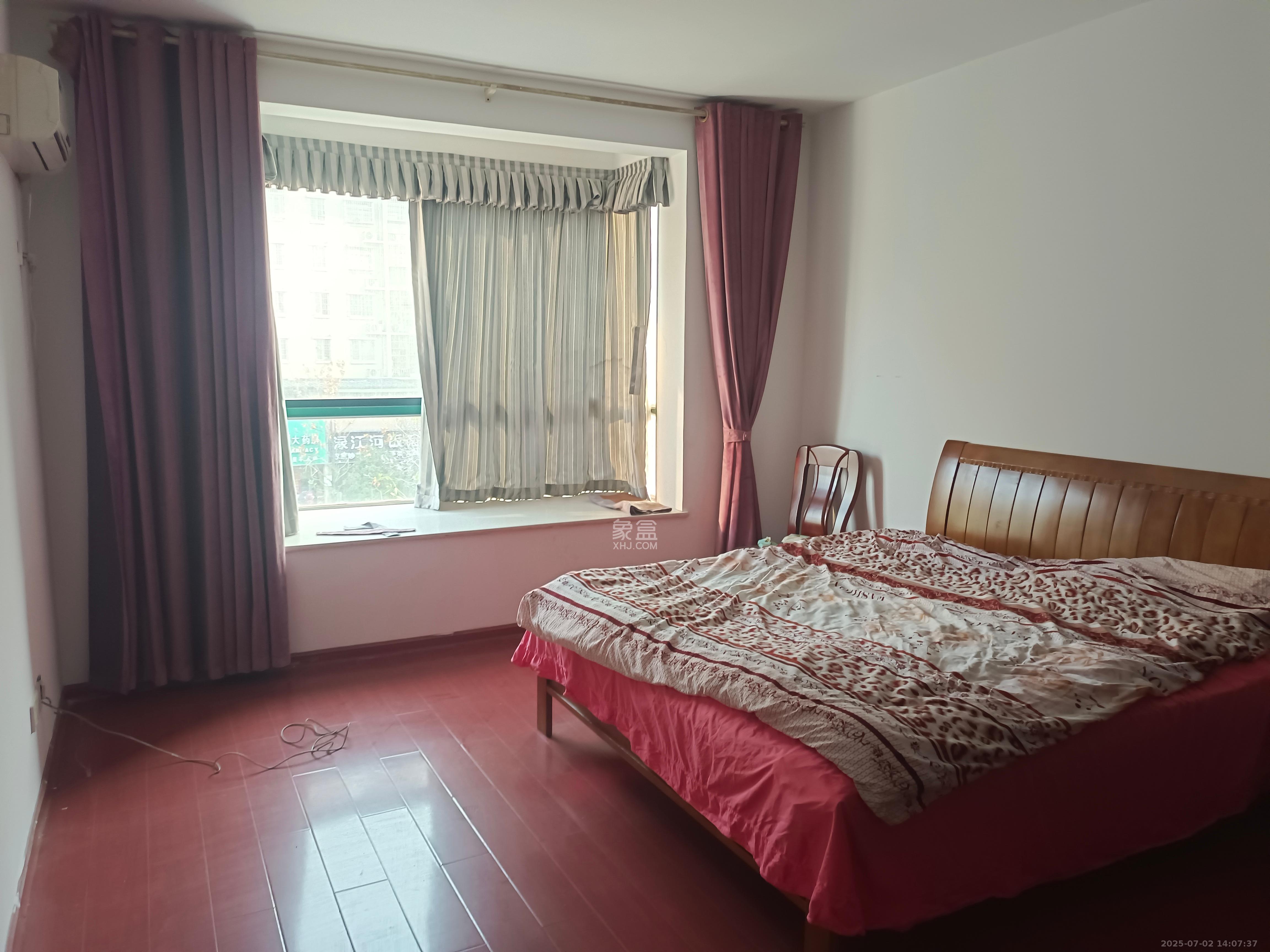 东业早安星城 3室2厅1卫 2000.0元/月 东业早安星城 3室2厅1卫 2000.0元/月室内图