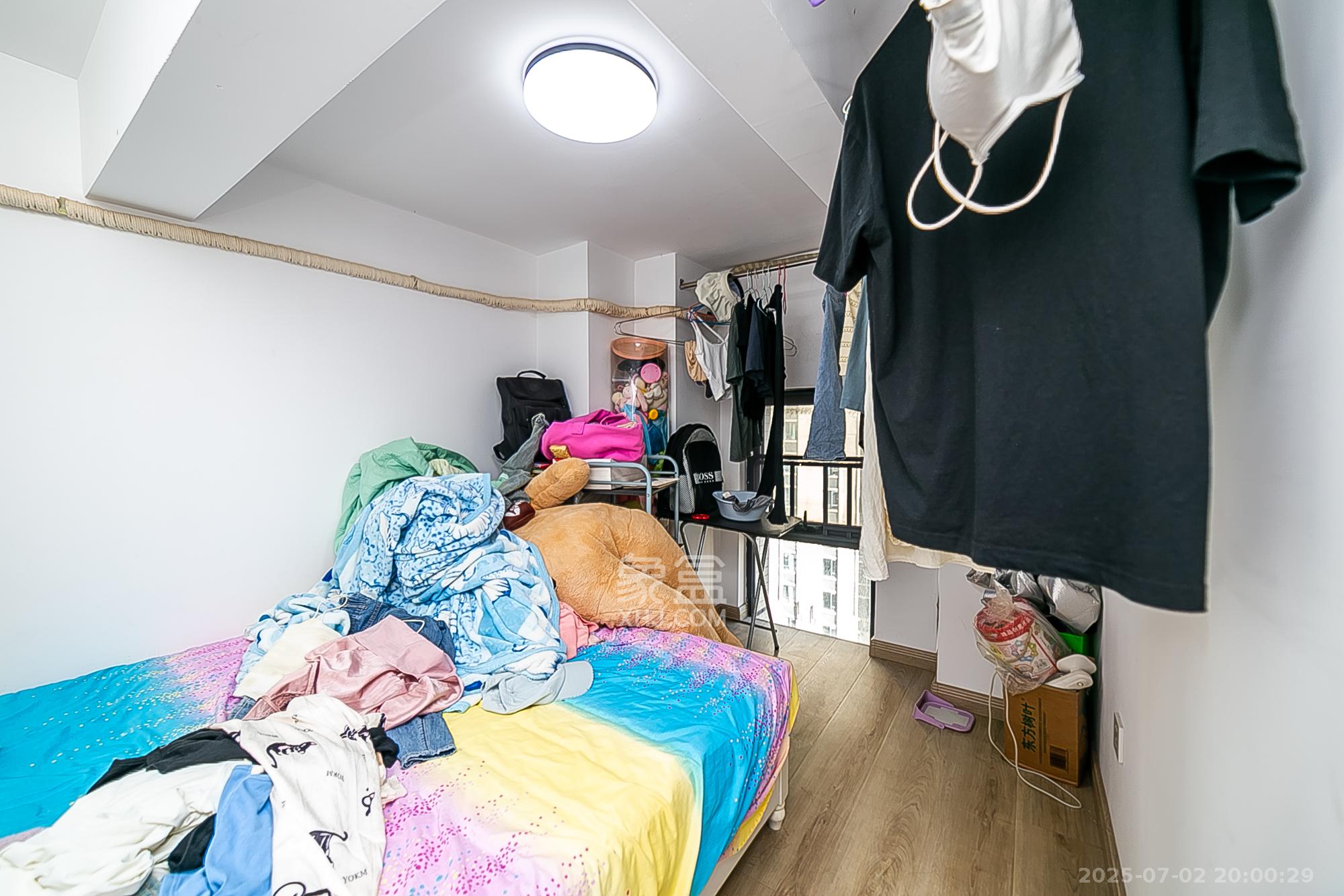 天鸿天府（天鸿中央大院）  2室1厅1卫    29.9万卧室