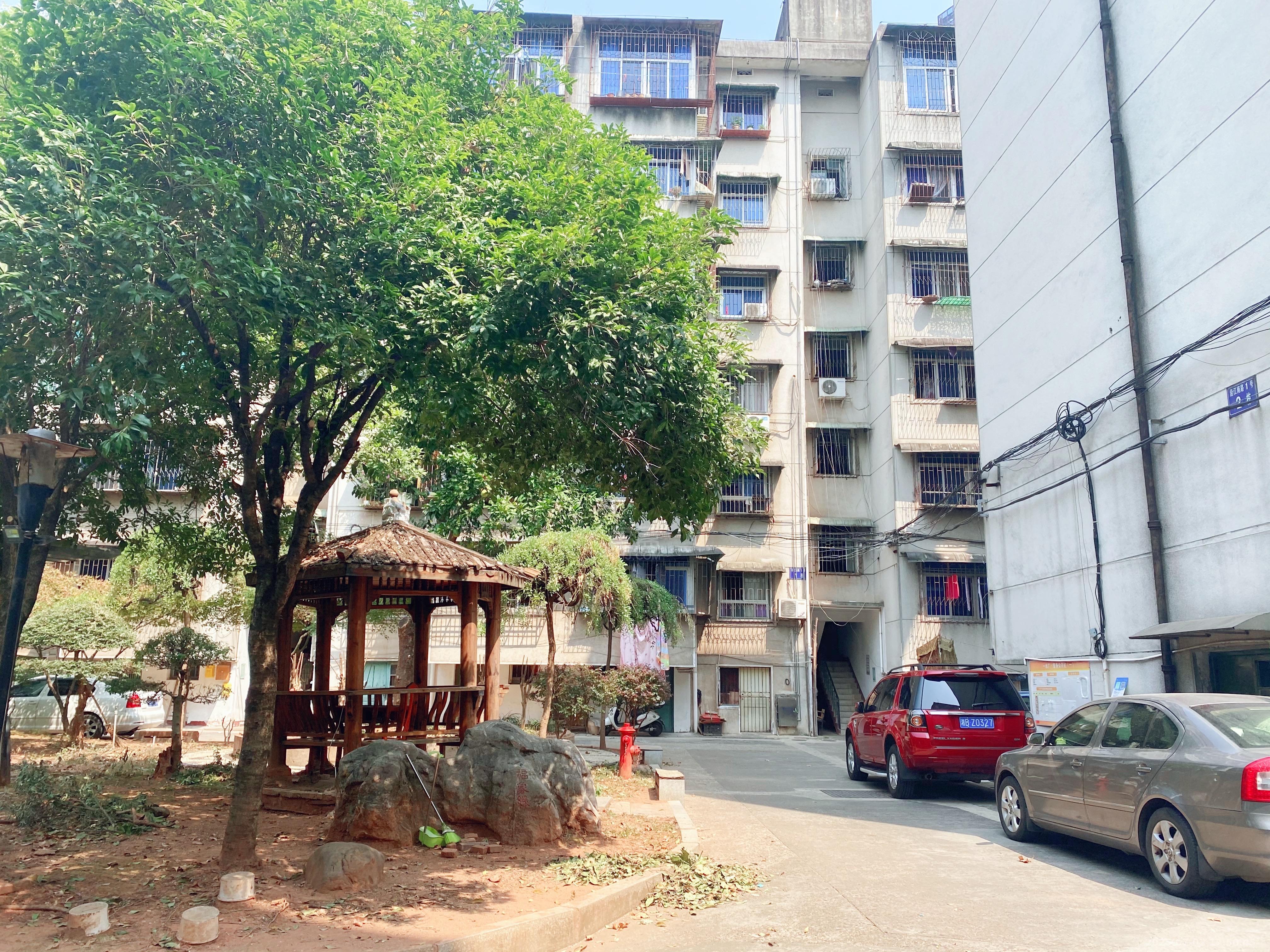 一水厂生活区  1室0厅0卫    1000.0元/月 一水厂生活区  1室0厅0卫    1000.0元/月室内图