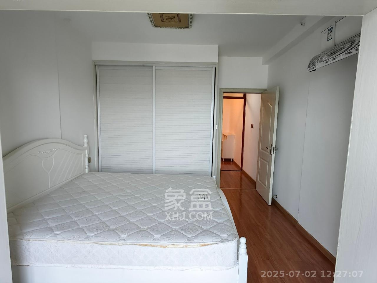 宏聚地中海  2室1厅1卫    1600.0元/月 宏聚地中海  2室1厅1卫    1600.0元/月室内图