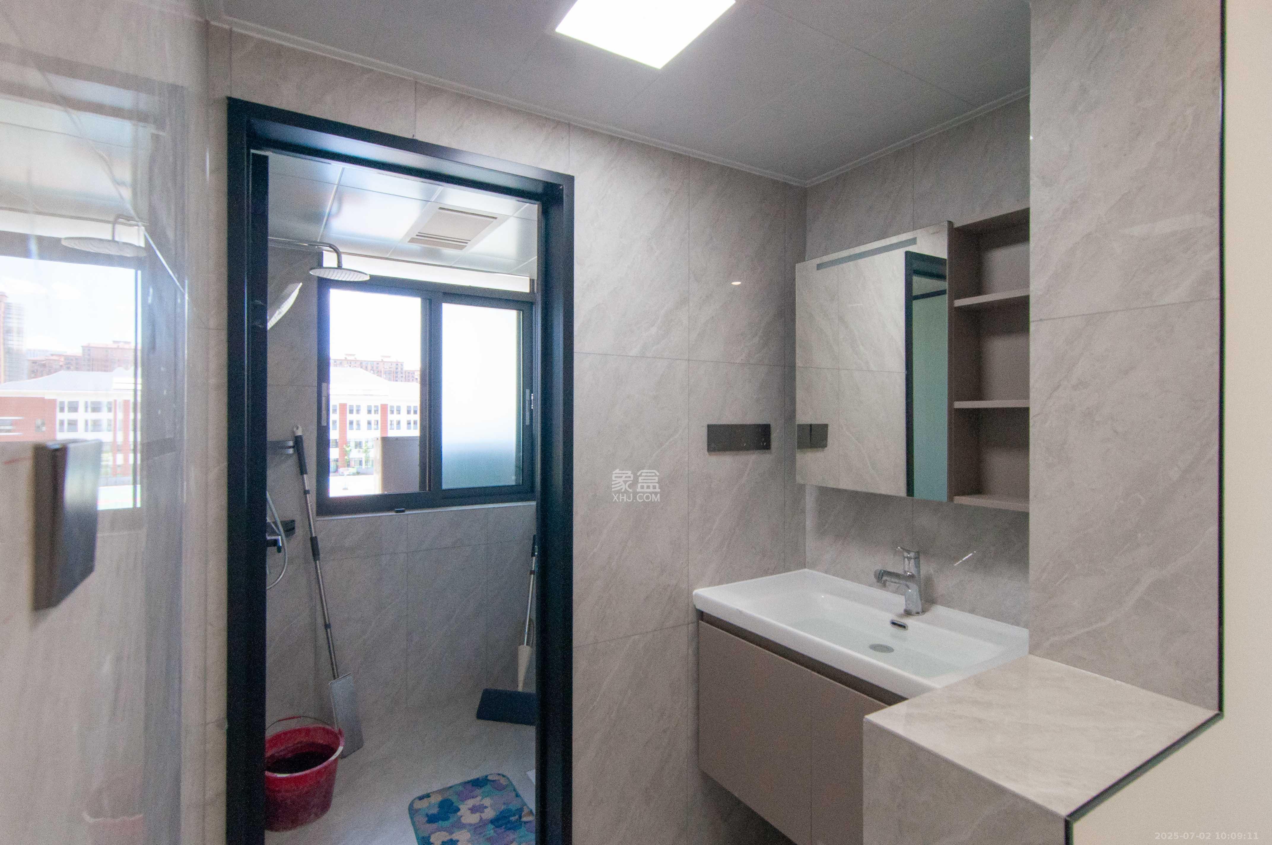 振业城四期 4室2厅2卫 236.0万 振业城四期 4室2厅2卫 236.0万卫生间