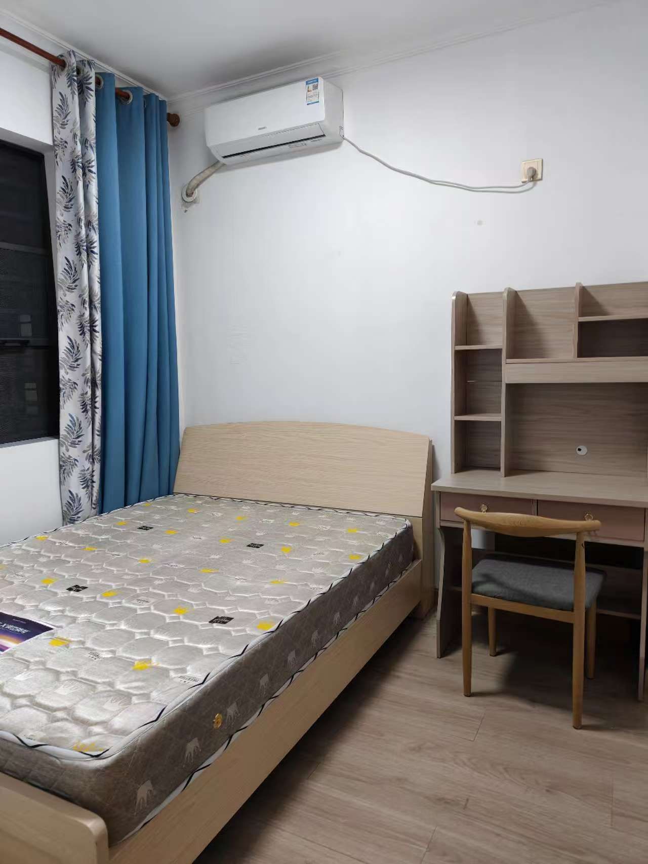现代美居（喜盈门）  2室2厅1卫    2800.0元/月室内图