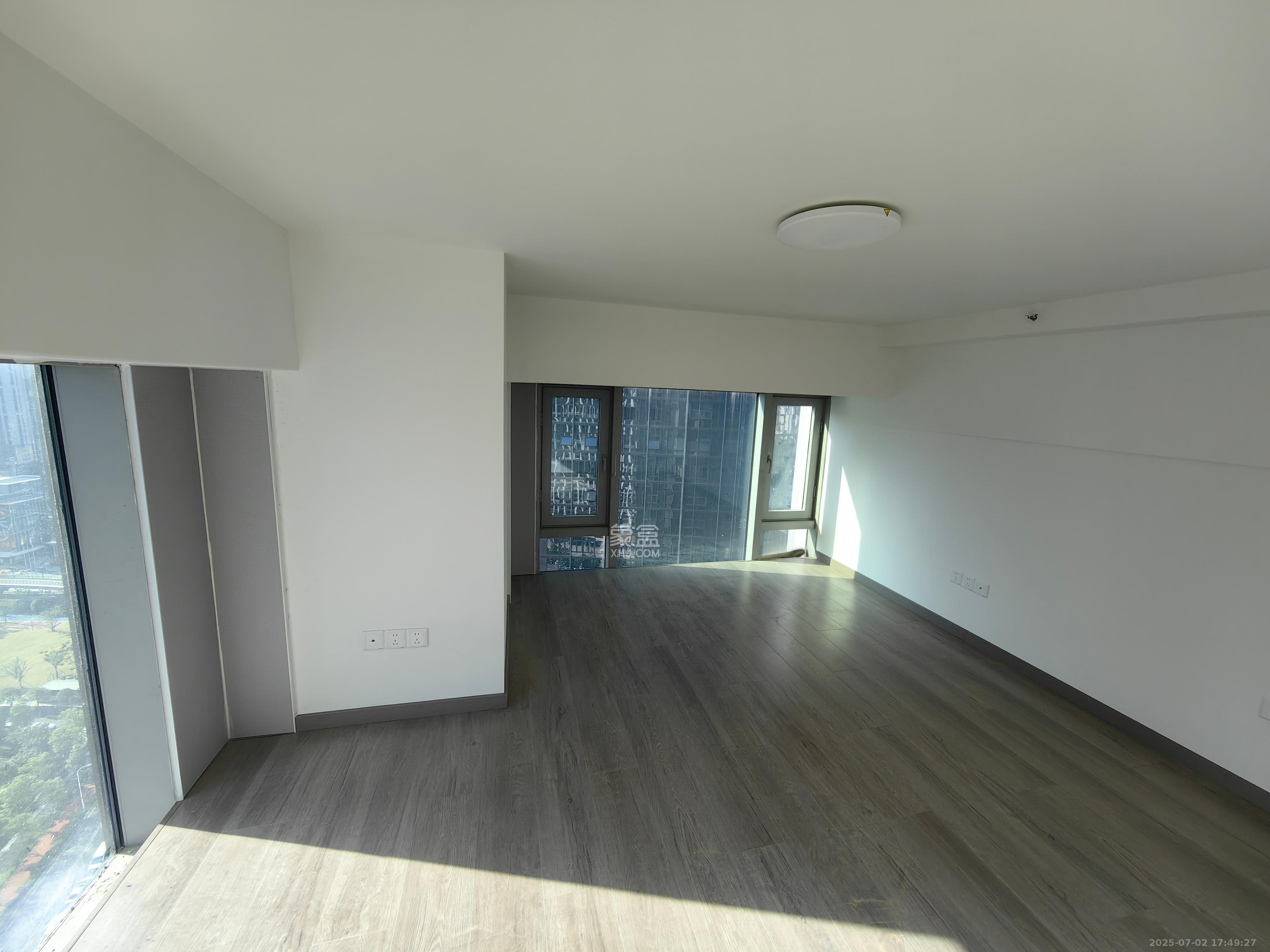 福晟翡翠湾 3室2厅2卫 3500.0元/月 福晟翡翠湾 3室2厅2卫 3500.0元/月室内图