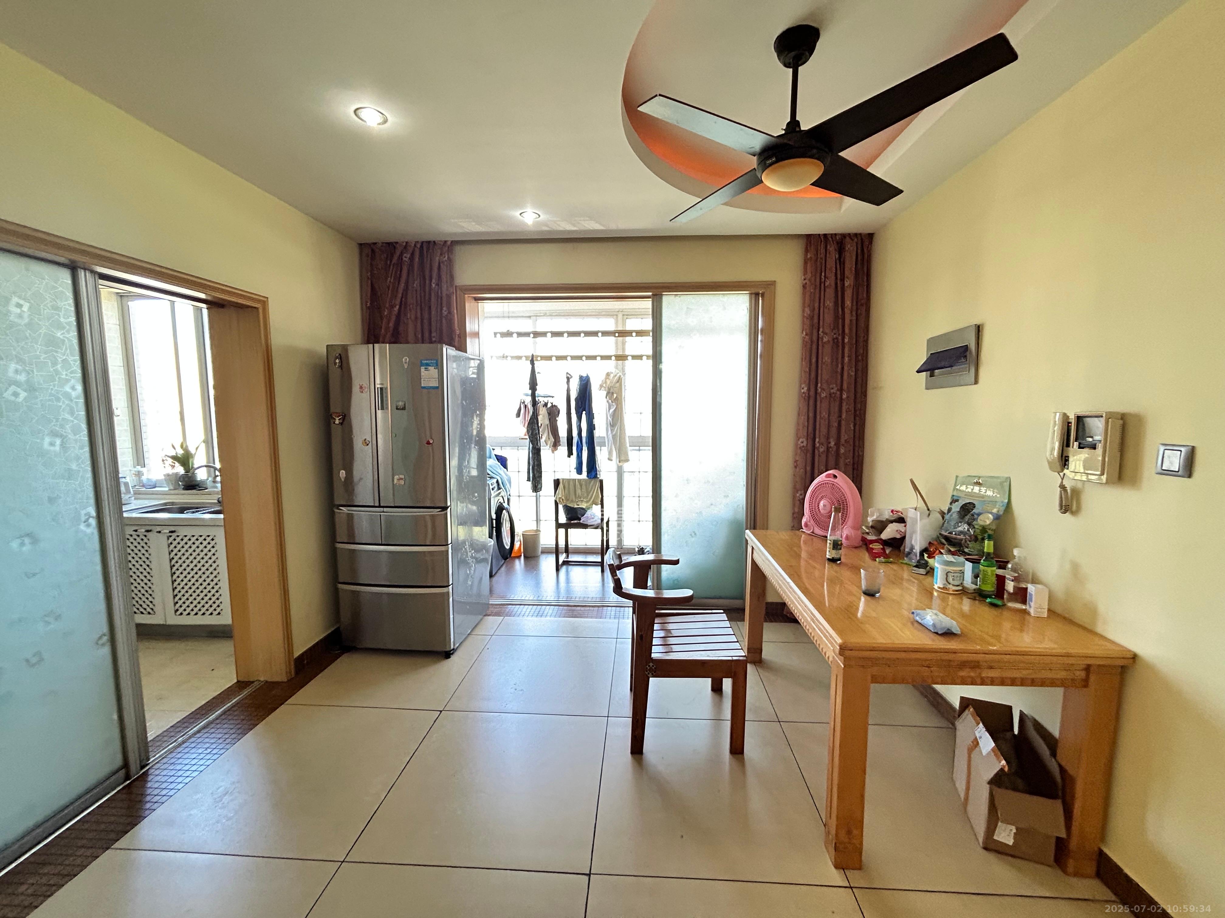 雅致名园  3室2厅2卫    3600.0元/月室内图