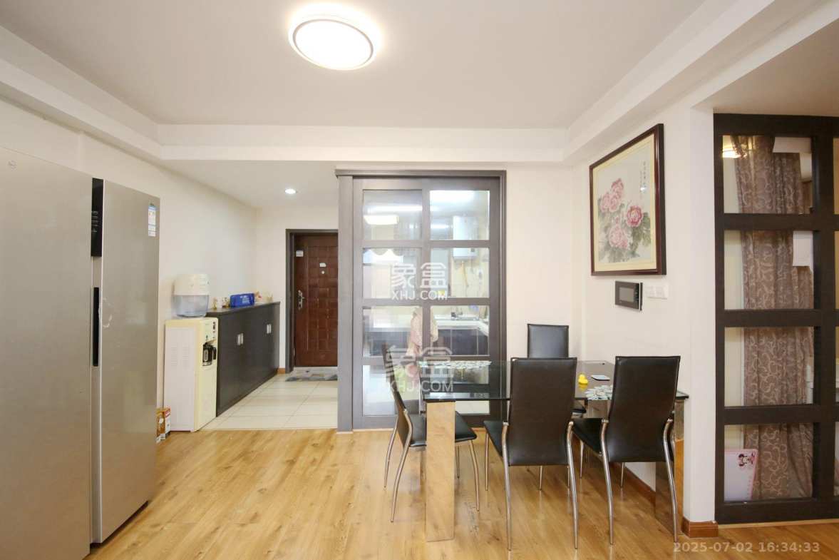 铂宫 3室2厅2卫 4500.00元/月 铂宫 3室2厅2卫 4500.00元/月室内图