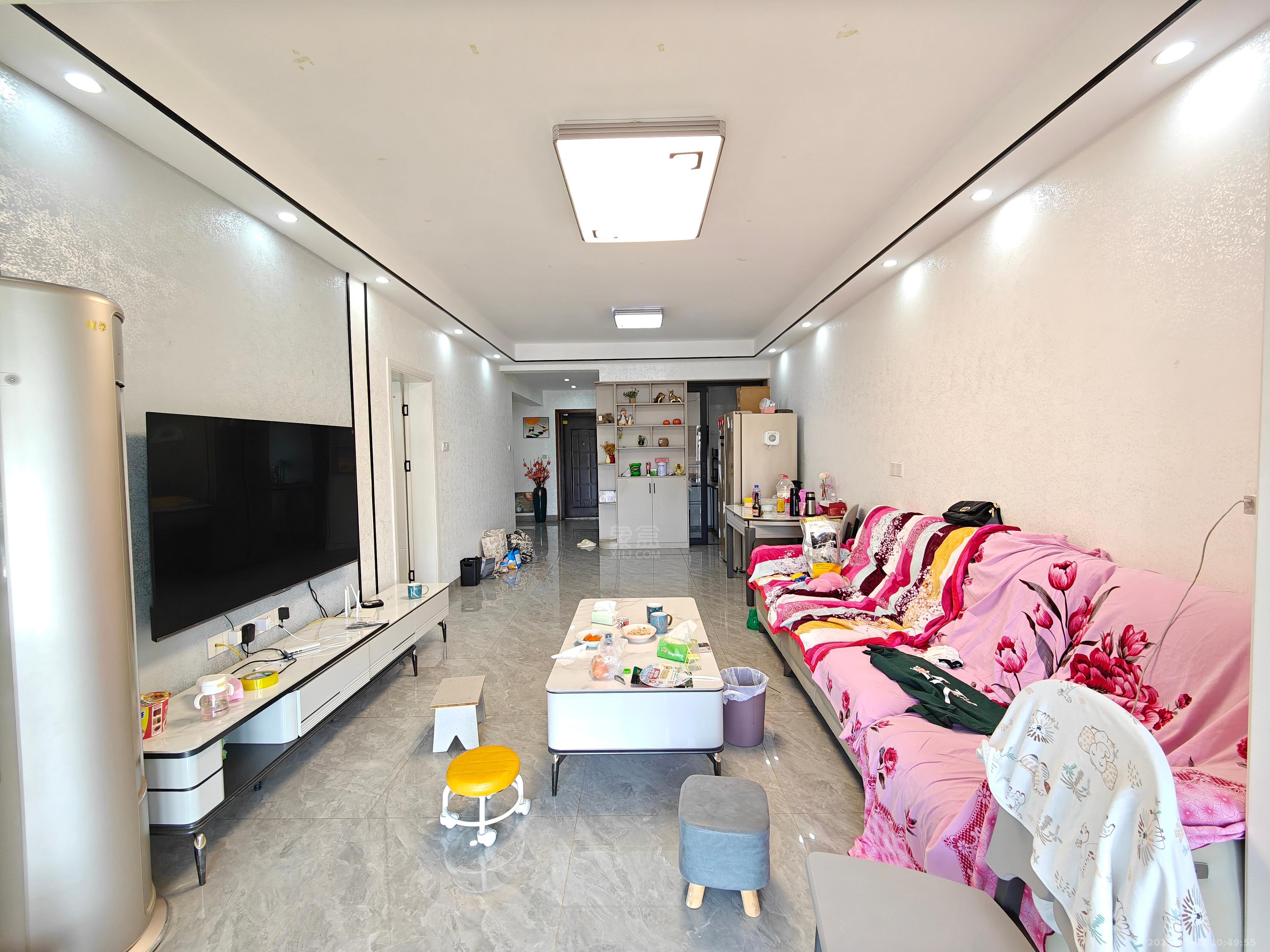 美的城四期 3室2厅2卫 2200.0元/月 美的城四期 3室2厅2卫 2200.0元/月室内图