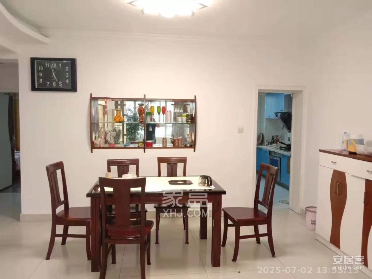 滨江美寓(滨江丽园) 3室2厅2卫 2600.0元/月 滨江美寓(滨江丽园) 3室2厅2卫 2600.0元/月室内图