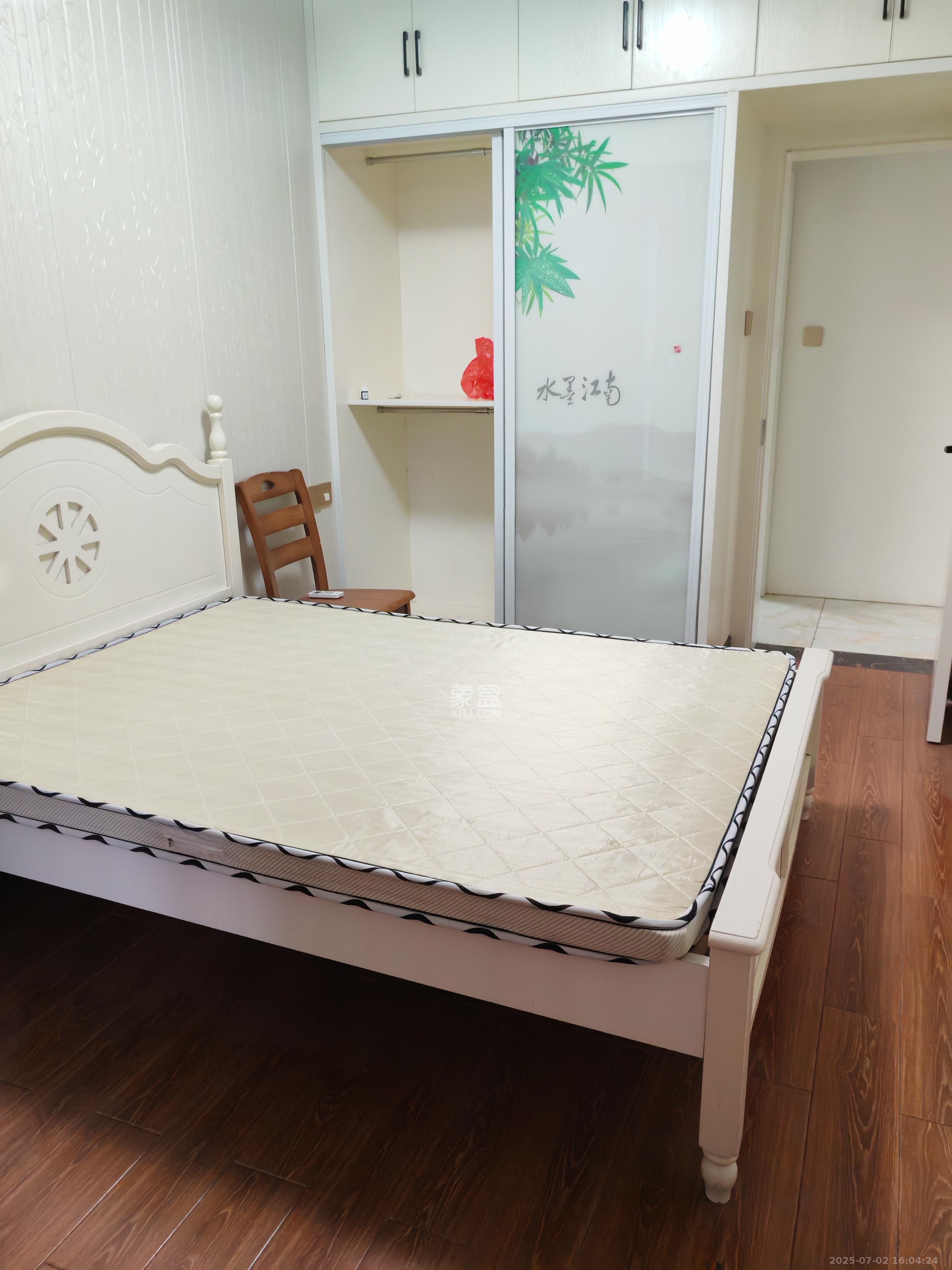 东方美地 3室2厅1卫 2300.0元/月 东方美地 3室2厅1卫 2300.0元/月室内图