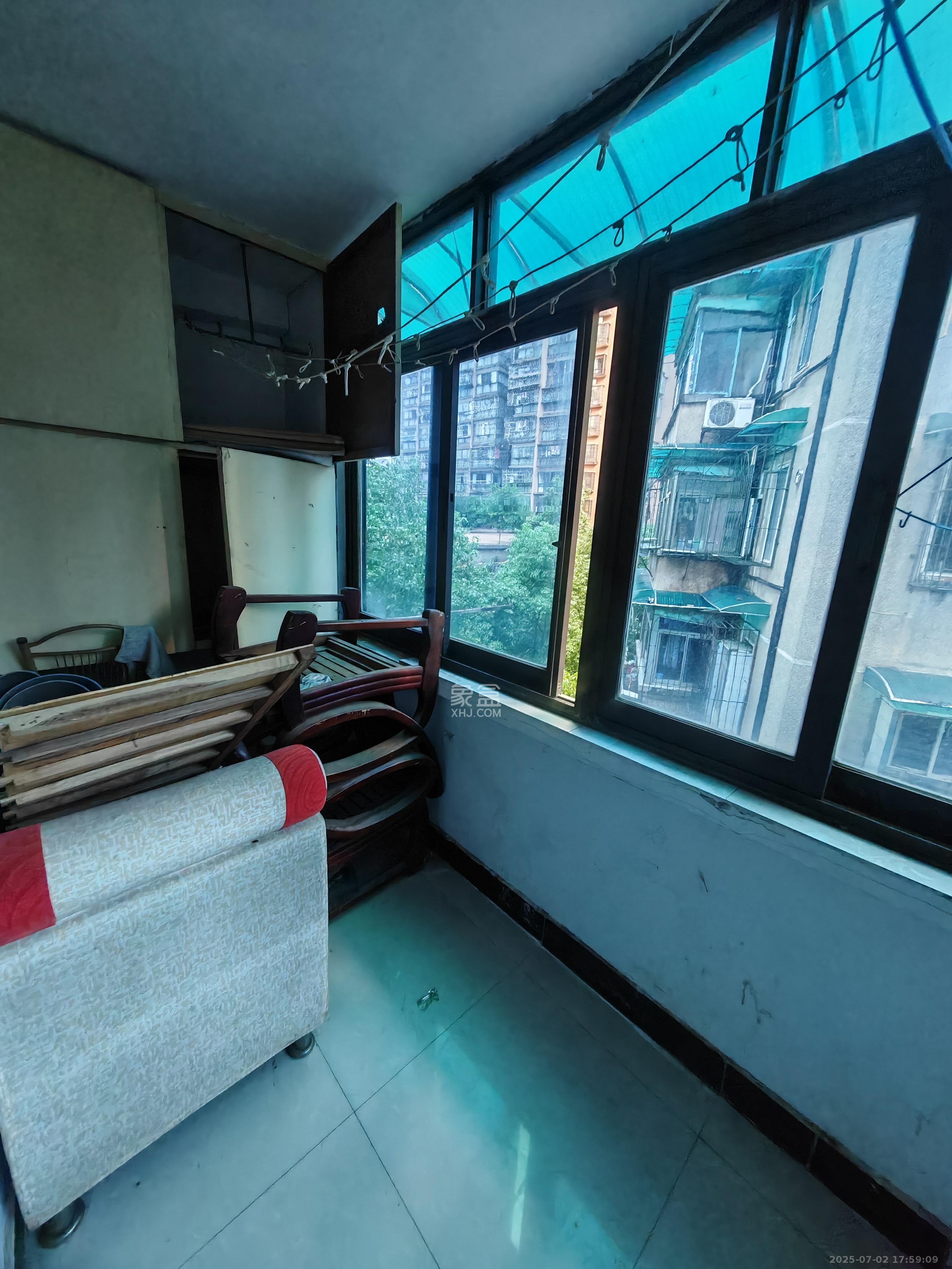 红旗区四片  2室1厅1卫    1500.0元/月室内图