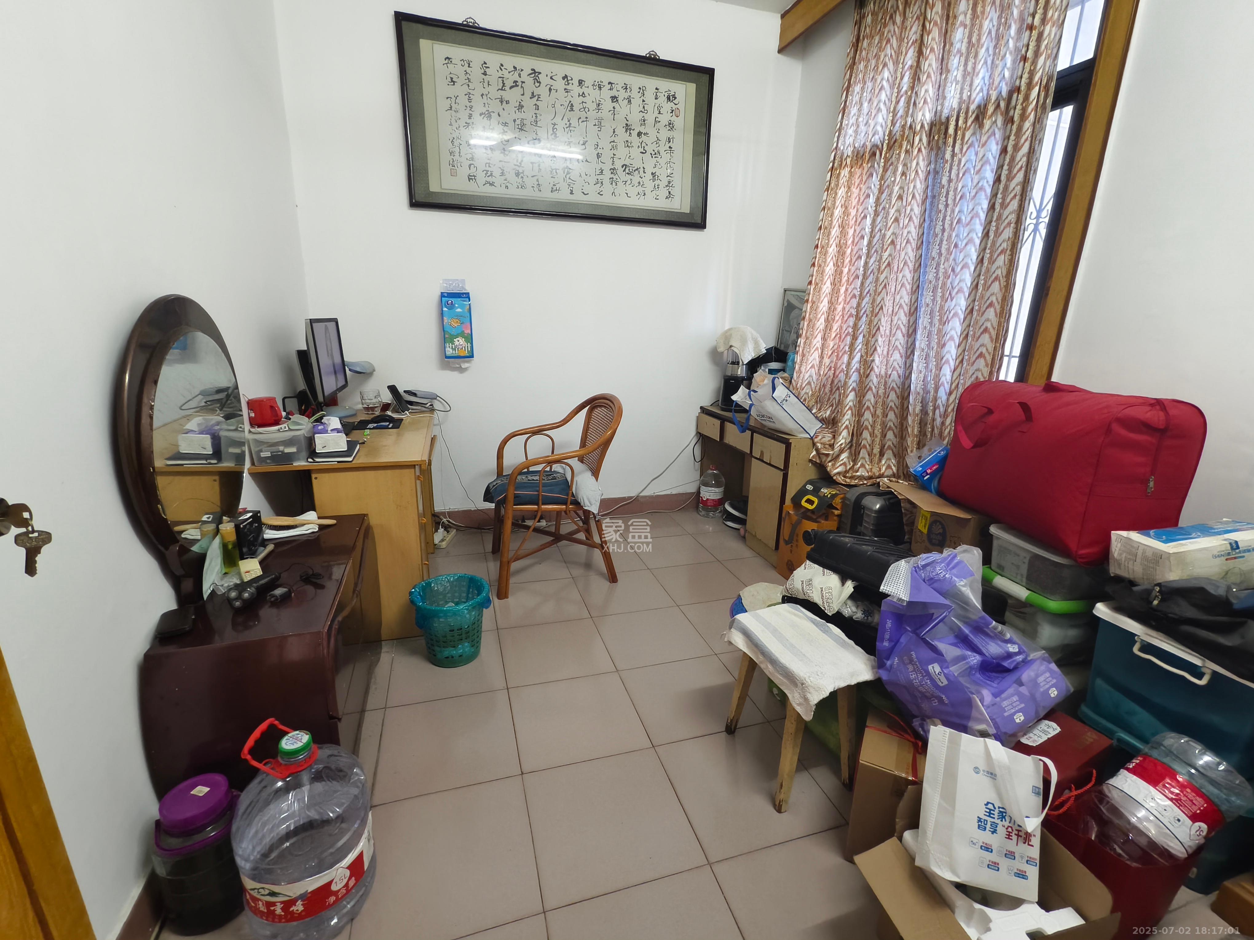 湘农桥社区  3室1厅1卫   1600.00元/月室内图