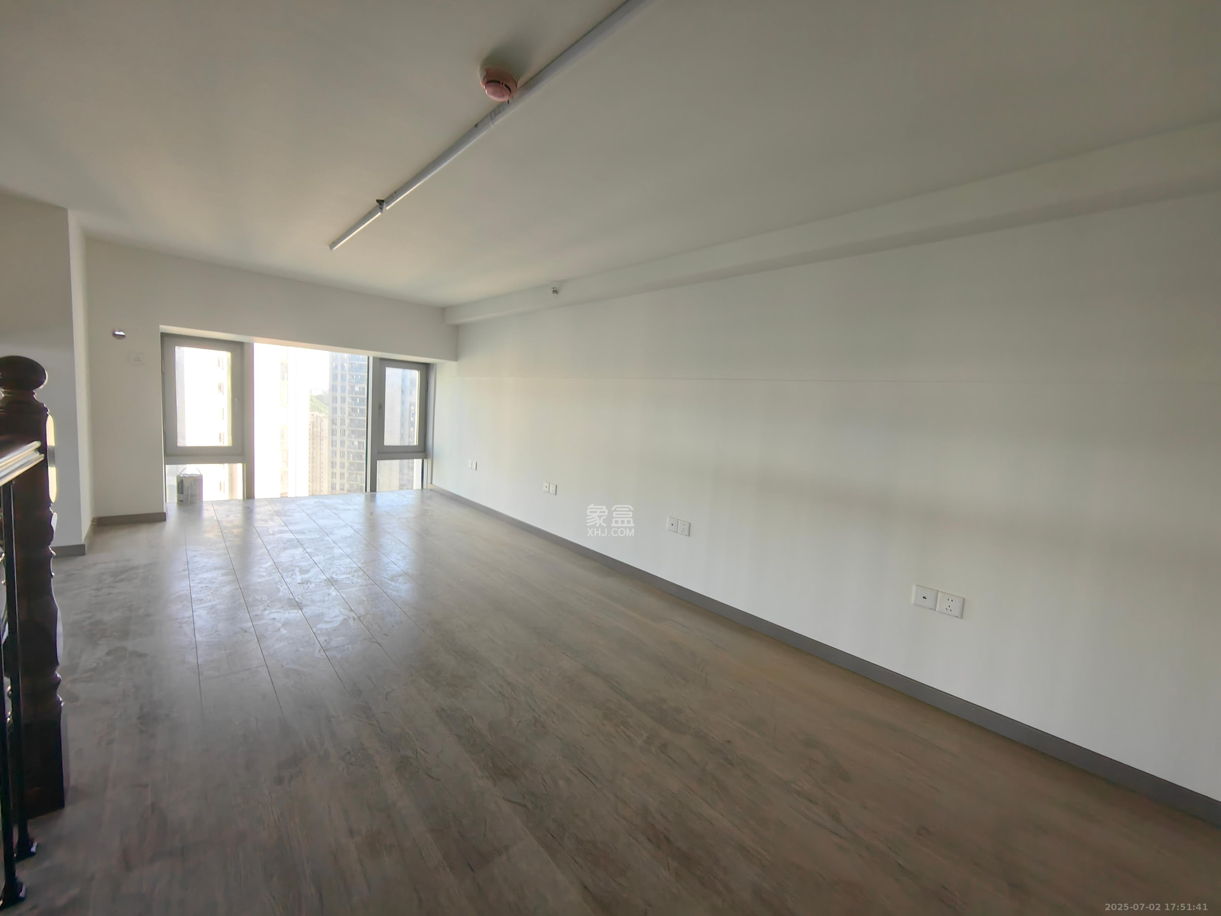 福晟翡翠湾 2室2厅2卫 3500.0元/月 福晟翡翠湾 2室2厅2卫 3500.0元/月室内图