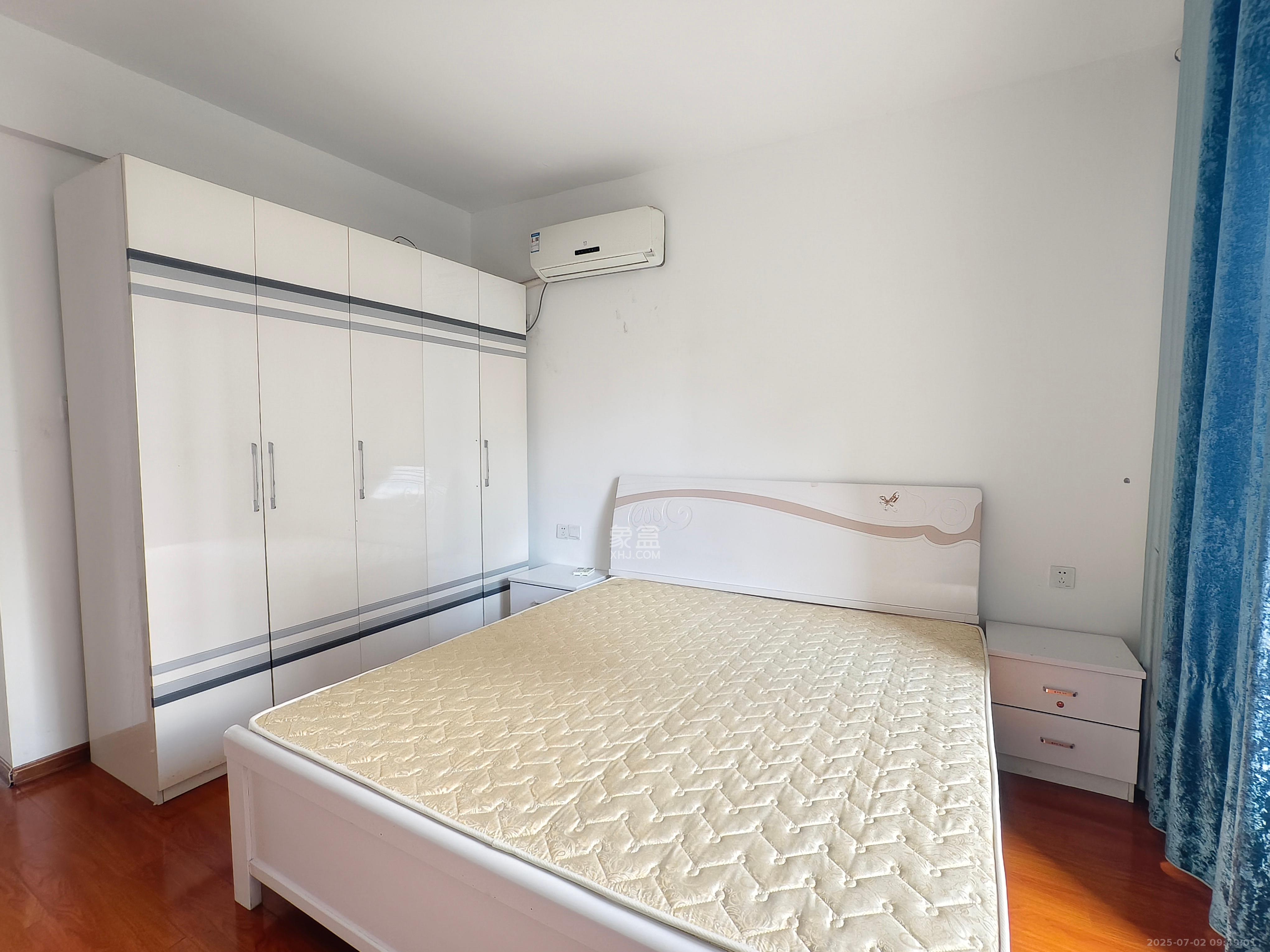 邦盛水岸御园  4室2厅2卫    2200.0元/月室内图