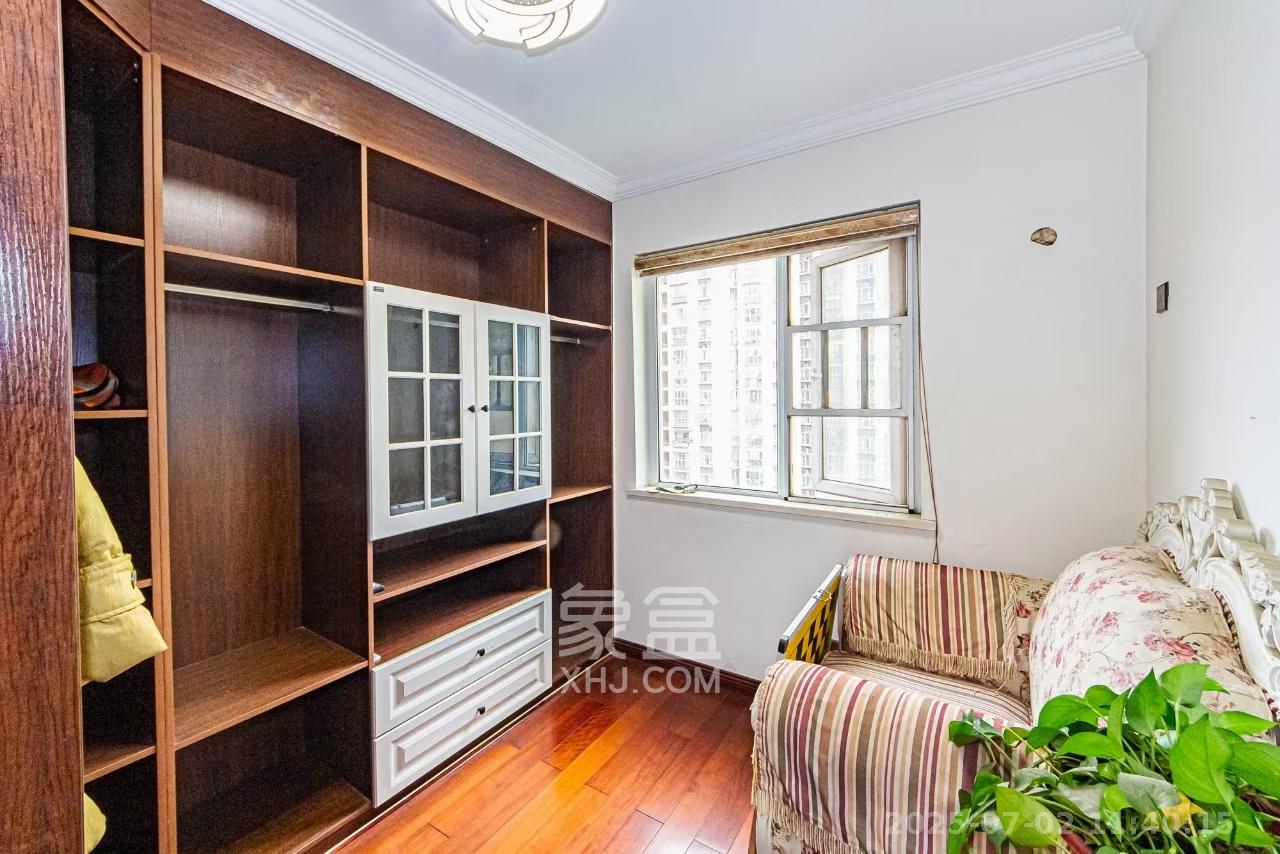 万国城(当代满庭春MOMA)三期  4室2厅2卫    2750.0元/月 万国城(当代满庭春MOMA)三期  4室2厅2卫    2750.0元/月室内图