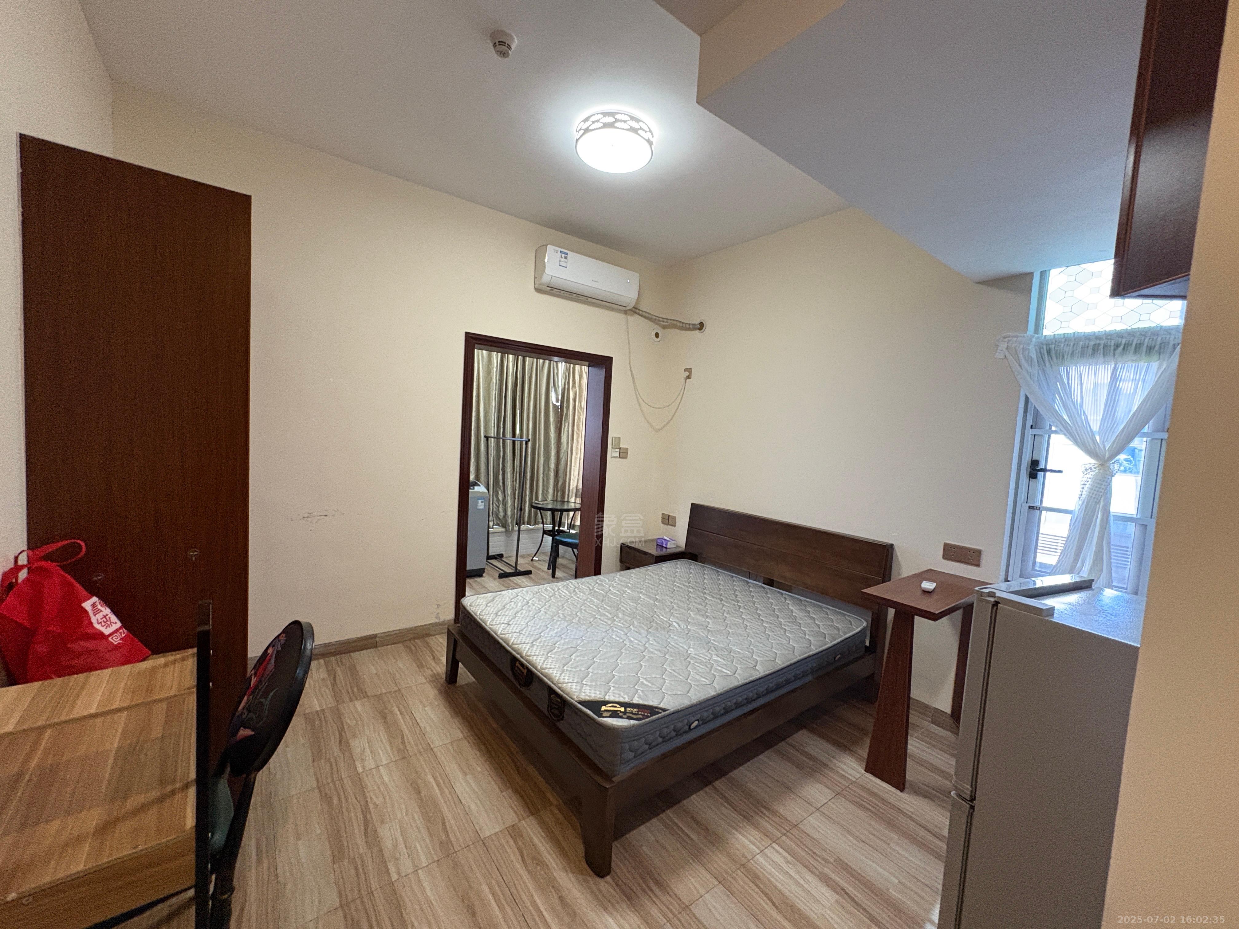 庐山一号 1室1厅1卫 1000.0元/月 庐山一号 1室1厅1卫 1000.0元/月室内图