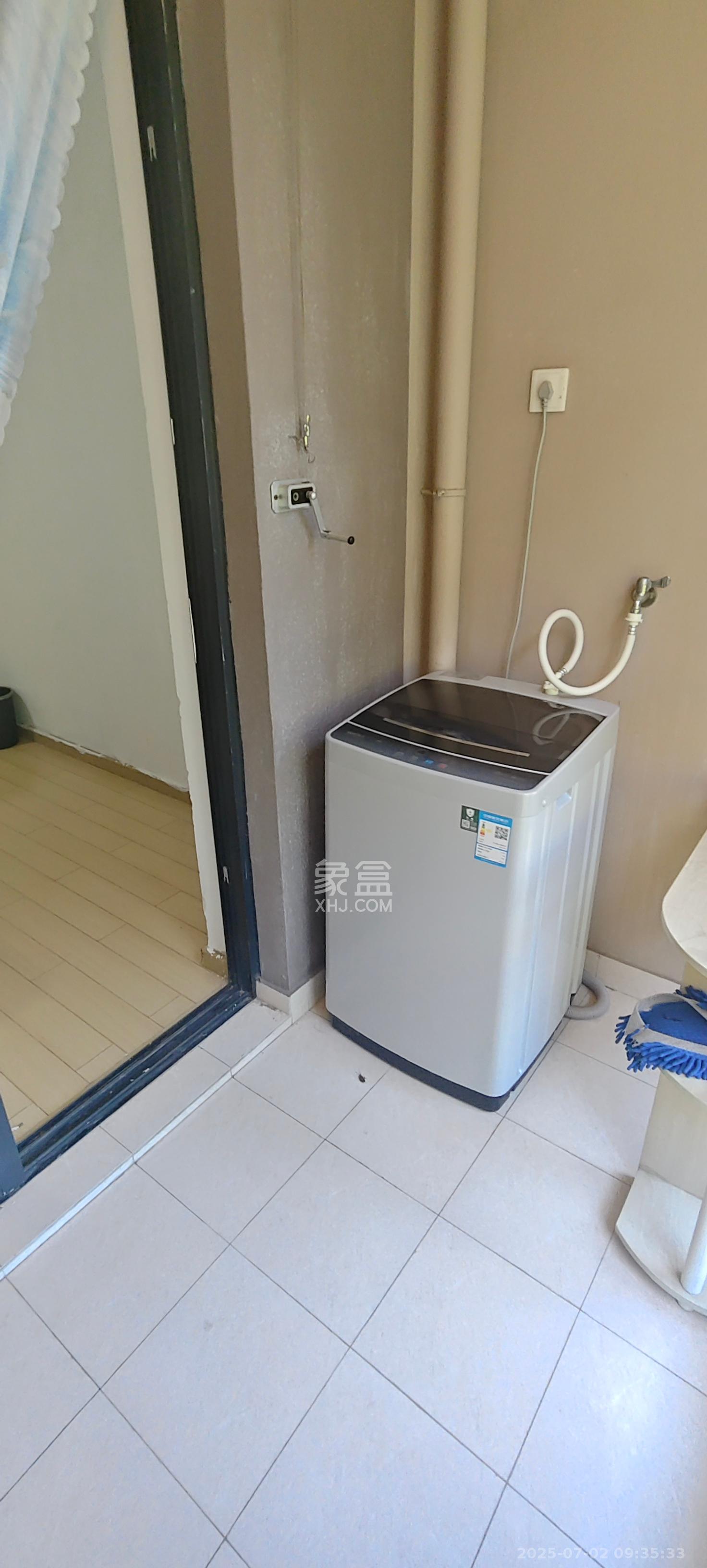 万科金域华府一期  1室1厅1卫    1300.0元/月室内图