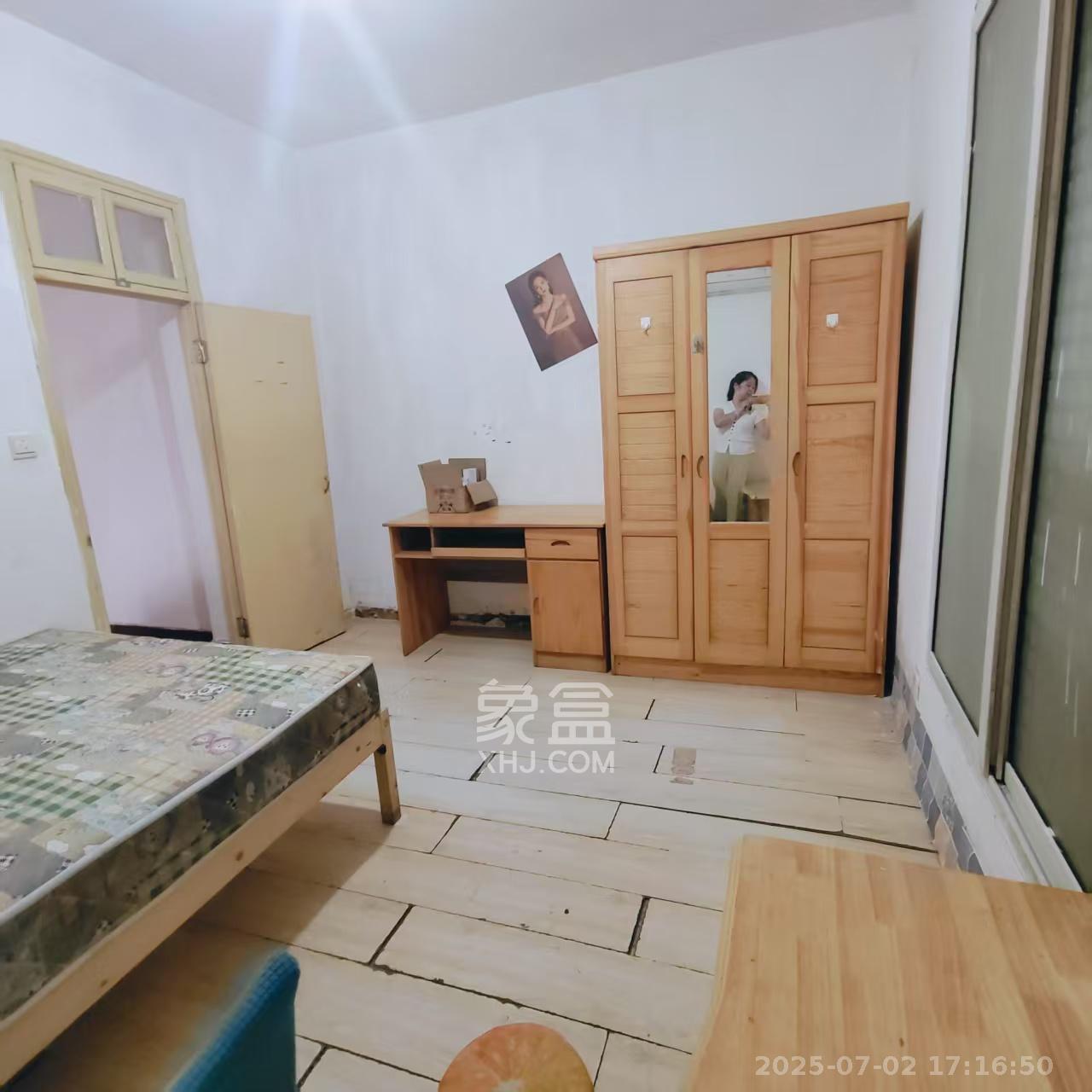 白果园散盘 1室1厅1卫 1600.0元/月 白果园散盘 1室1厅1卫 1600.0元/月室内图