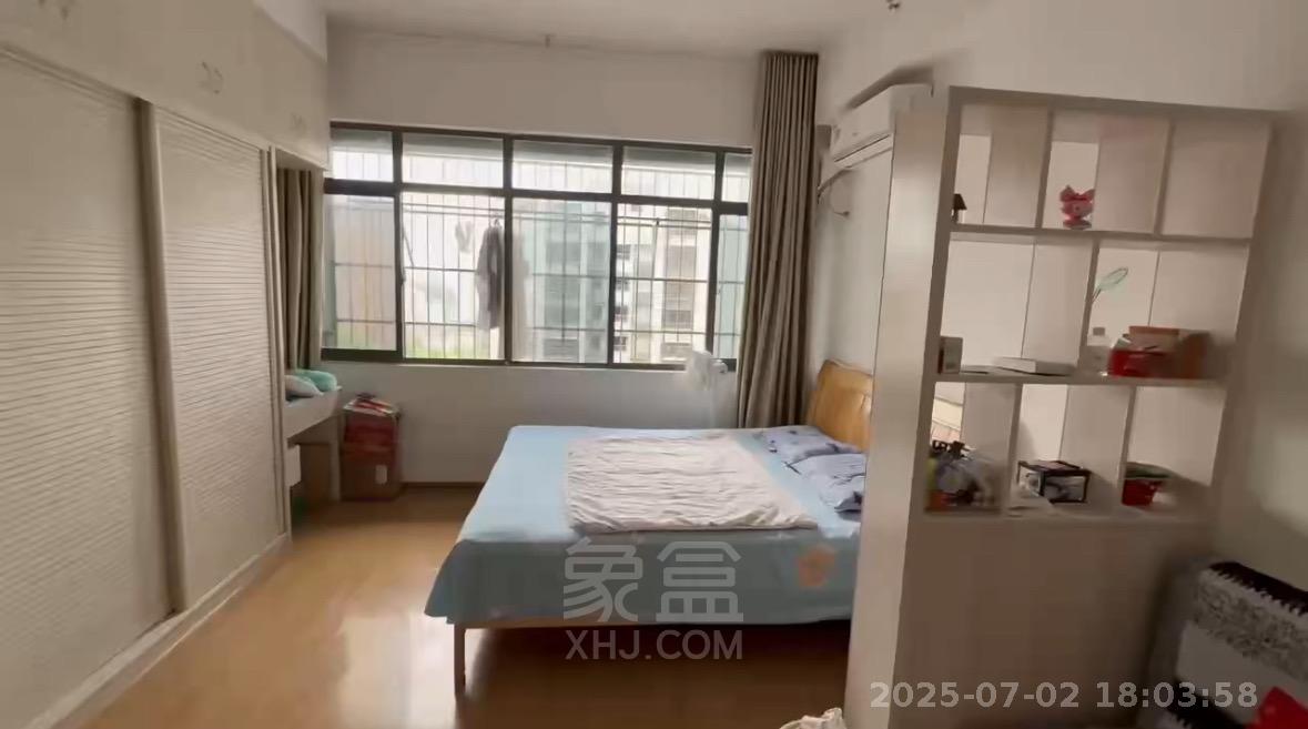 和厚园小区二期  1室0厅1卫    1100.0元/月 和厚园小区二期  1室0厅1卫    1100.0元/月