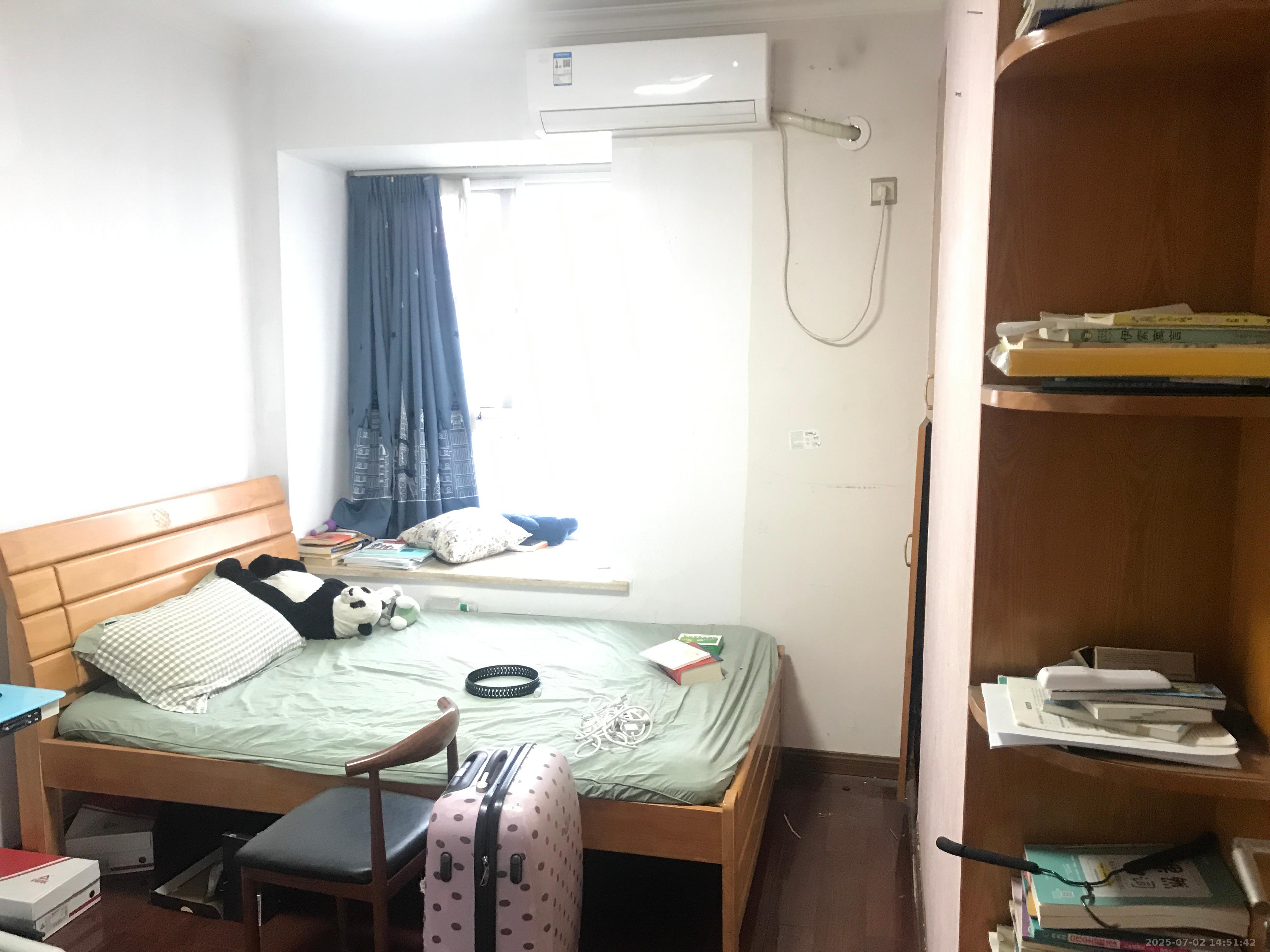 嘉盛华庭（一期、二期、三期）  3室2厅1卫    3000.0元/月室内图