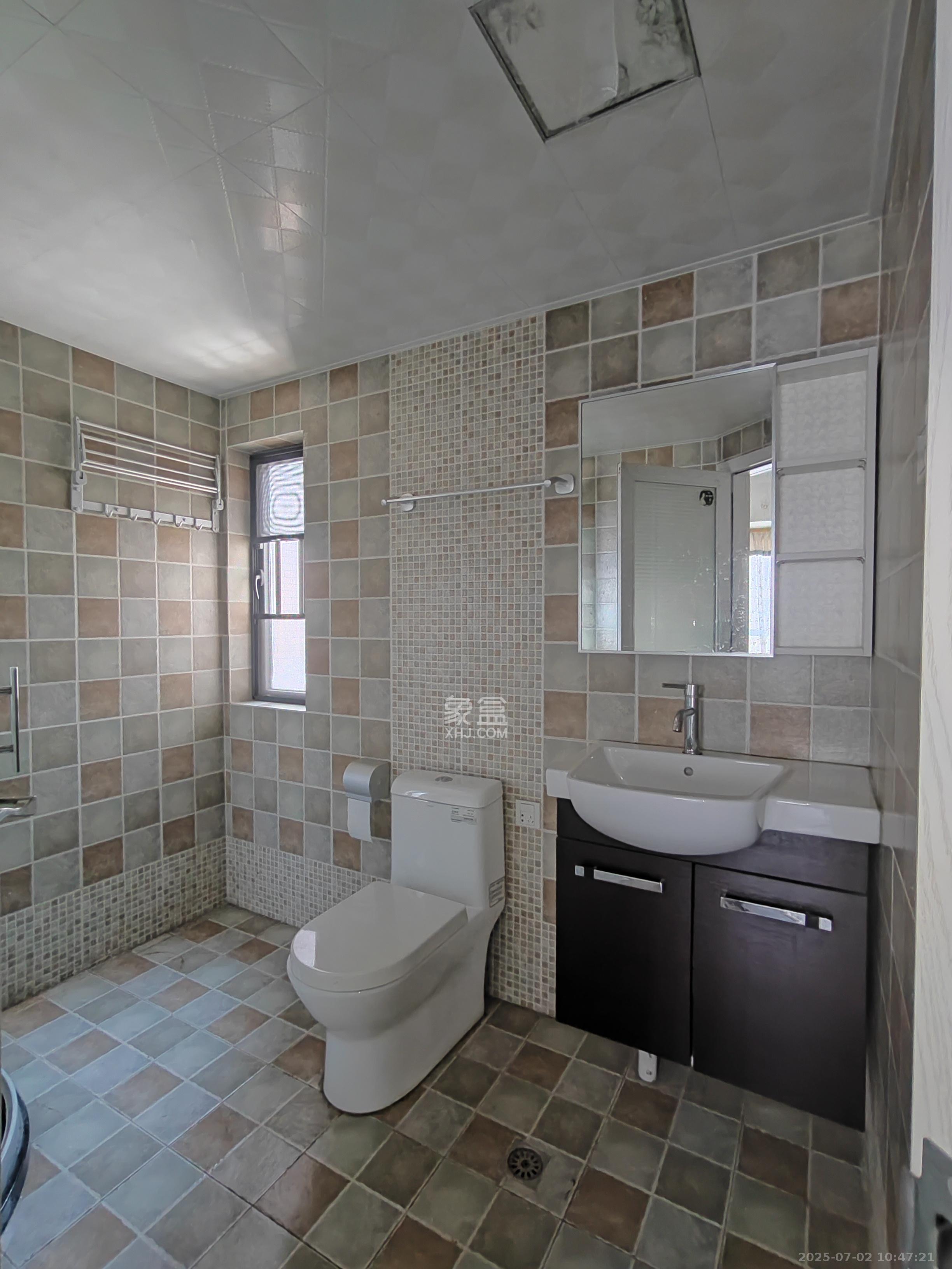 和美星城 3室2厅2卫 2500.0元/月 和美星城 3室2厅2卫 2500.0元/月室内图