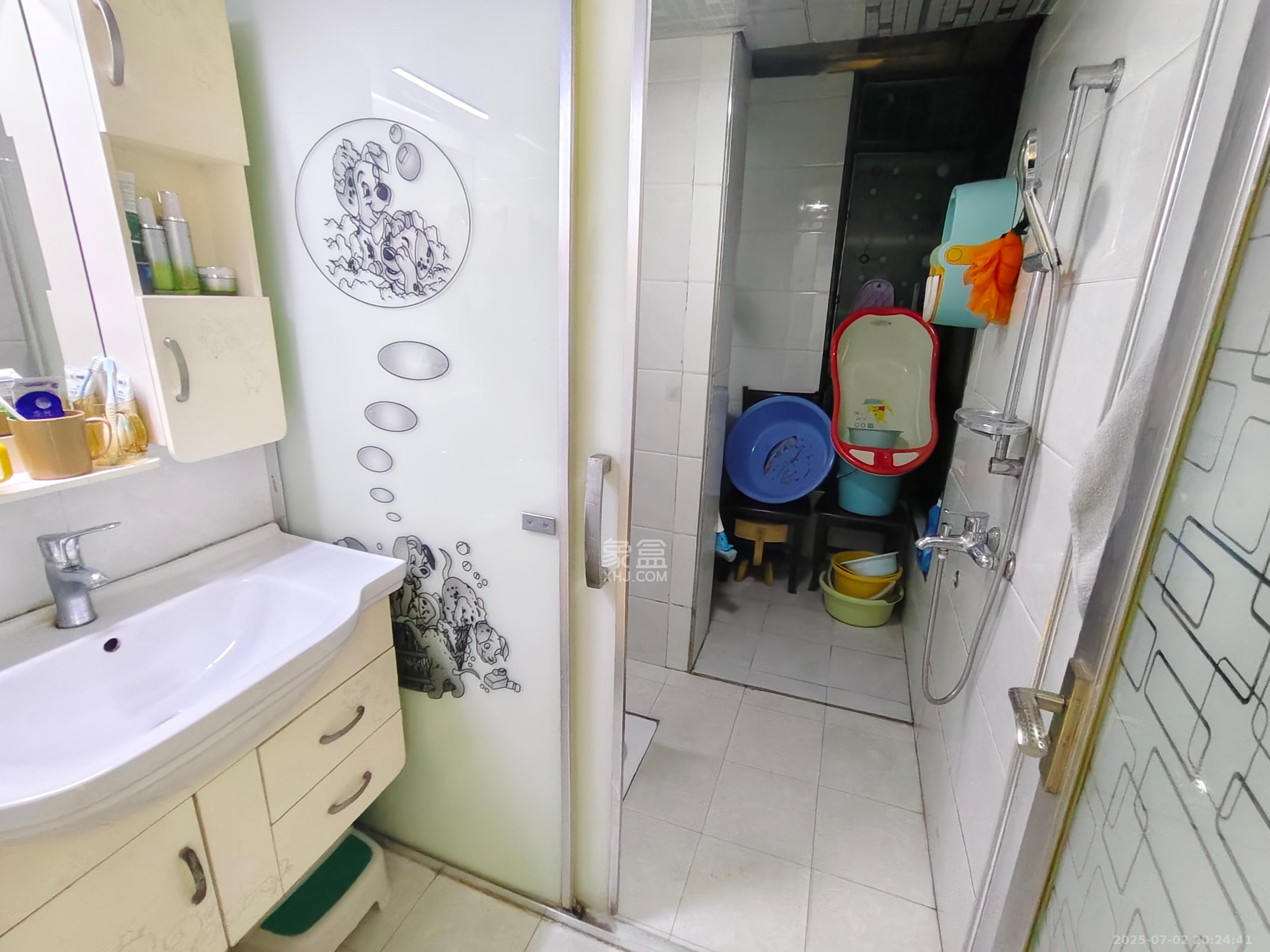 阳光丽城  3室2厅1卫   2400.00元/月室内图