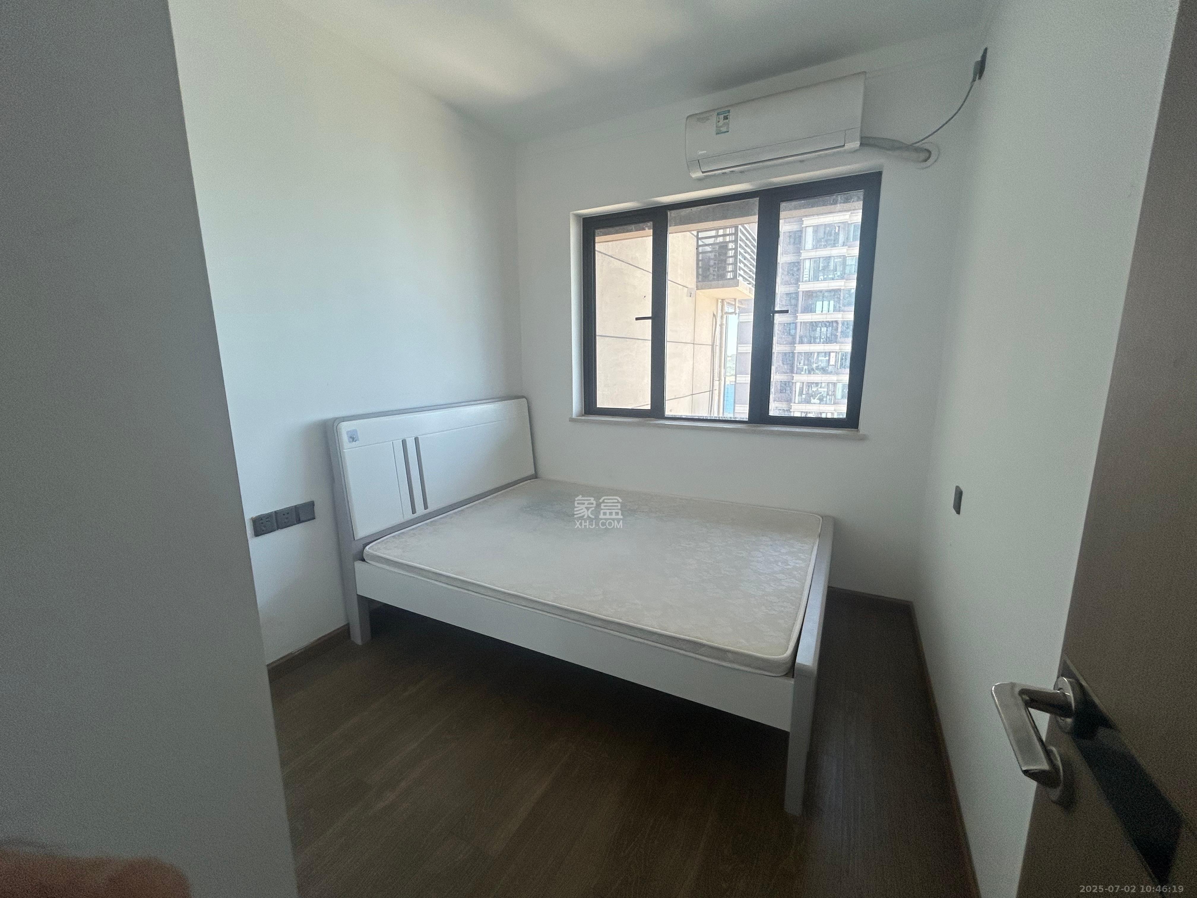 招商华发依云曦城 4室2厅2卫 3200.0元/月 招商华发依云曦城 4室2厅2卫 3200.0元/月室内图