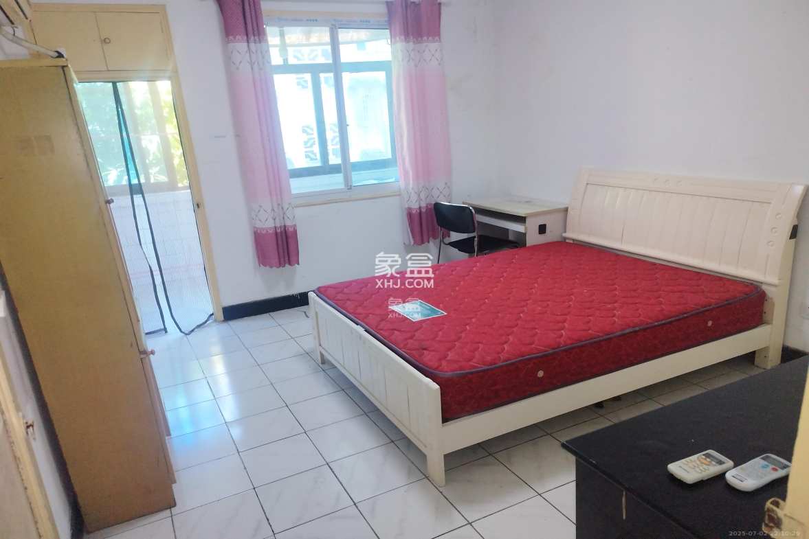 国庆新村 2室2厅1卫 1400.0元/月 国庆新村 2室2厅1卫 1400.0元/月室内图