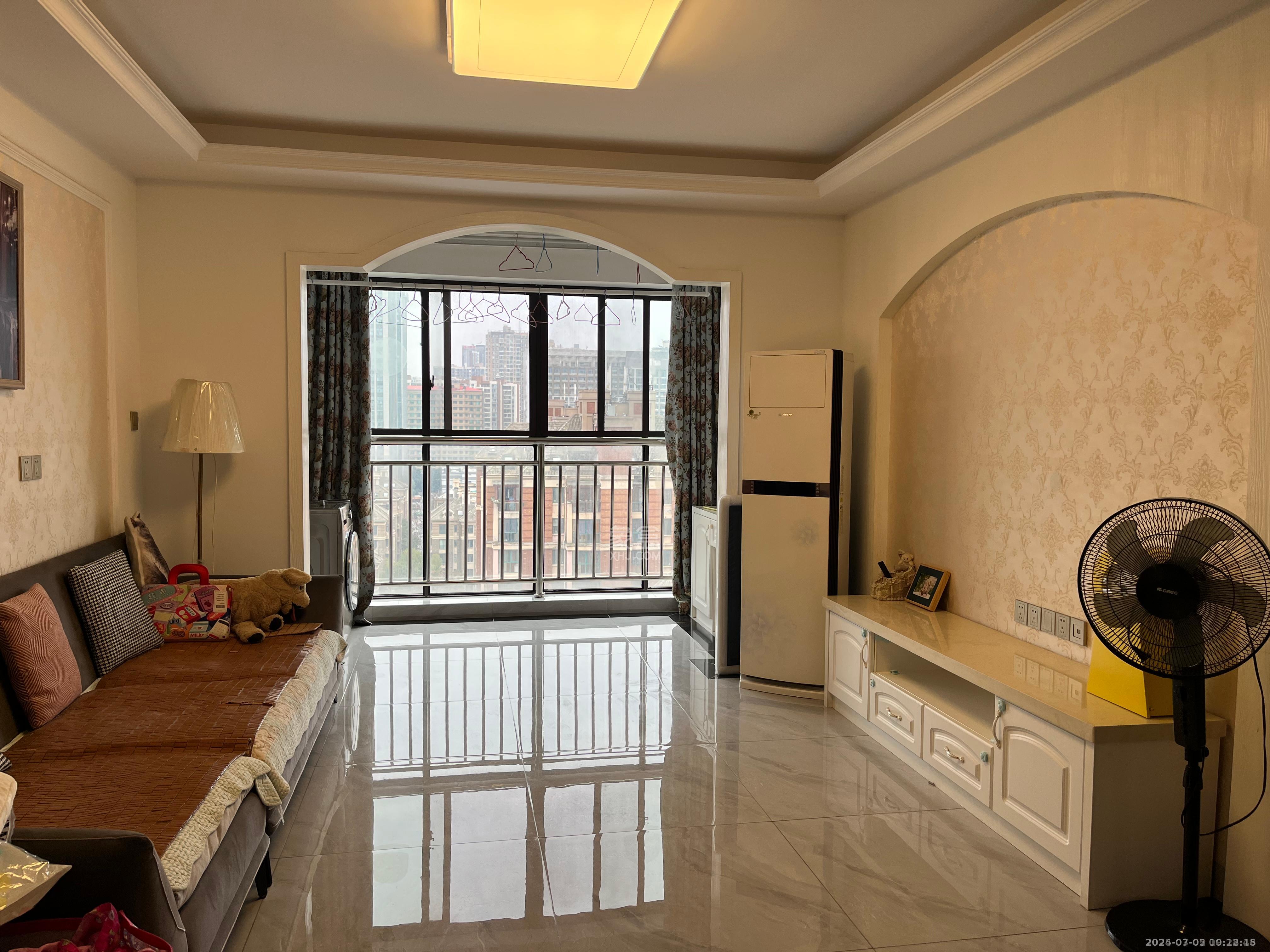 滨江花园 1室0厅0卫 2200.0元/月 滨江花园 1室0厅0卫 2200.0元/月室内图