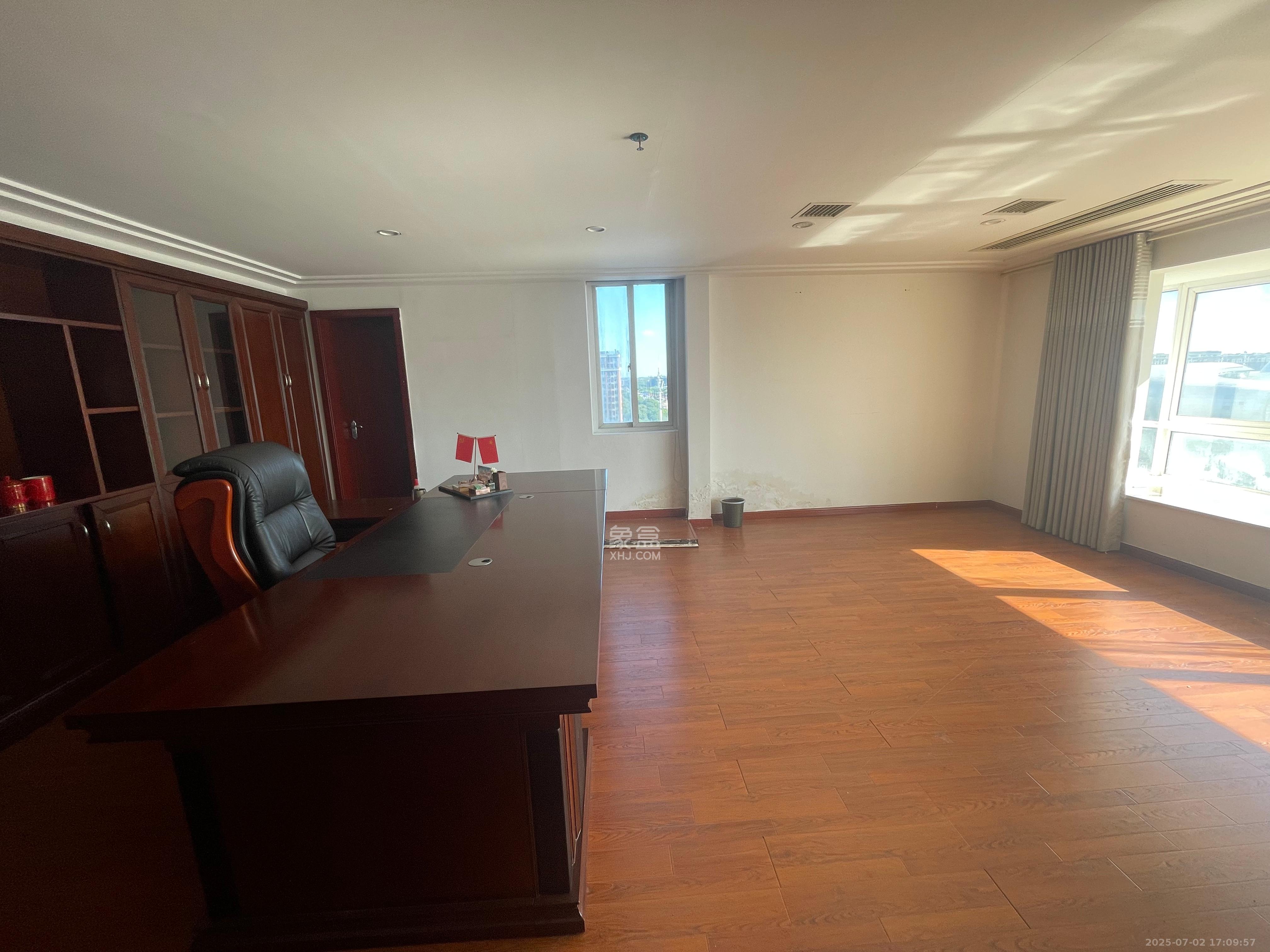 星城荣域  1室1厅1卫    8800.0元/月 星城荣域  1室1厅1卫    8800.0元/月室内图