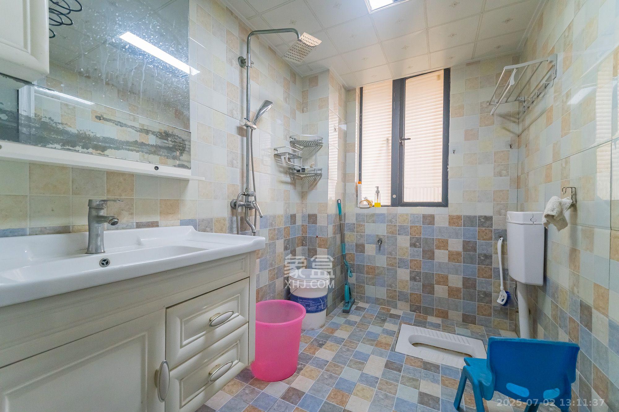 深业睿城  3室2厅2卫    2400.0元/月室内图