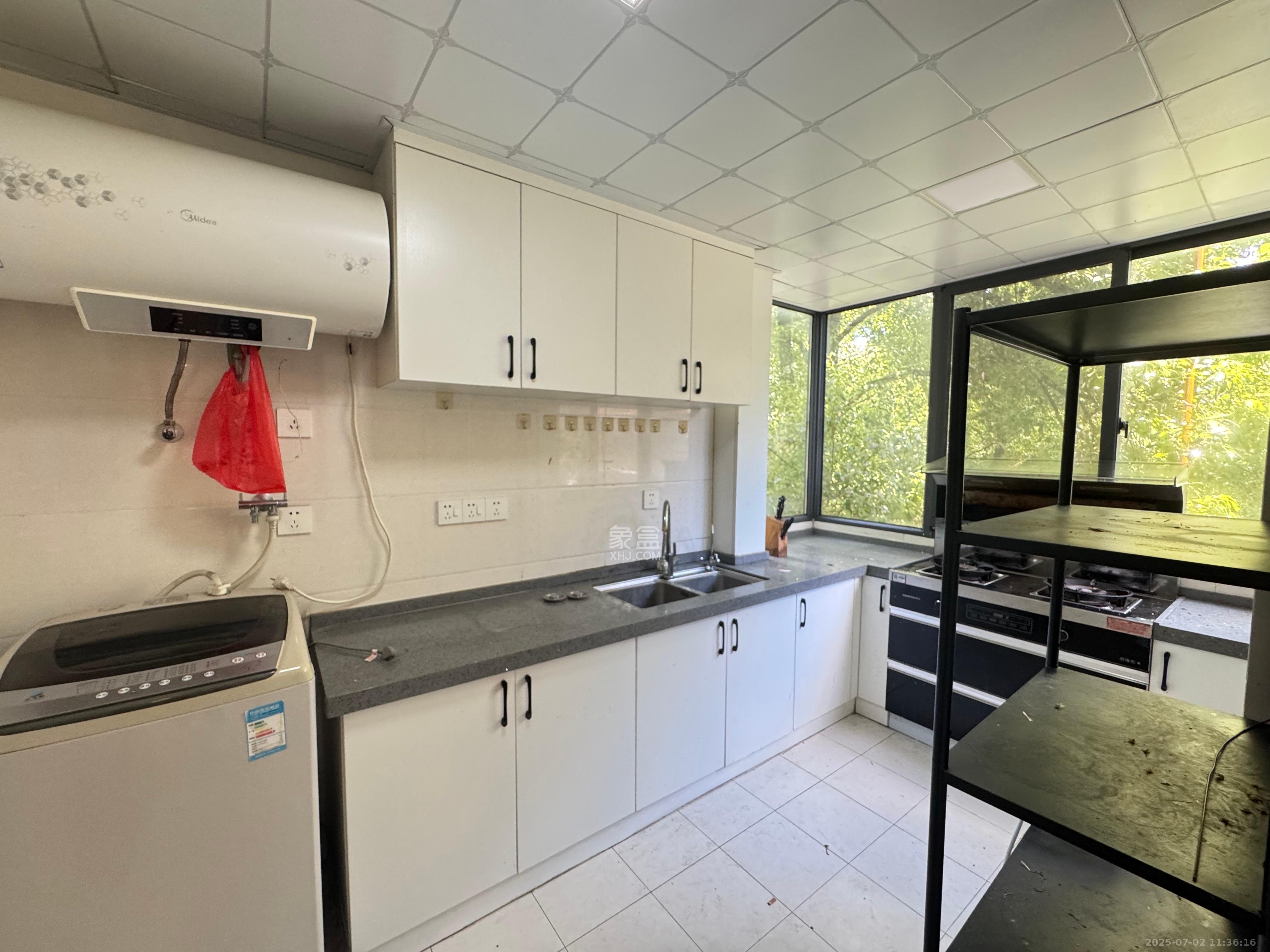 火星五片 3室2厅1卫 2200.0元/月 火星五片 3室2厅1卫 2200.0元/月室内图