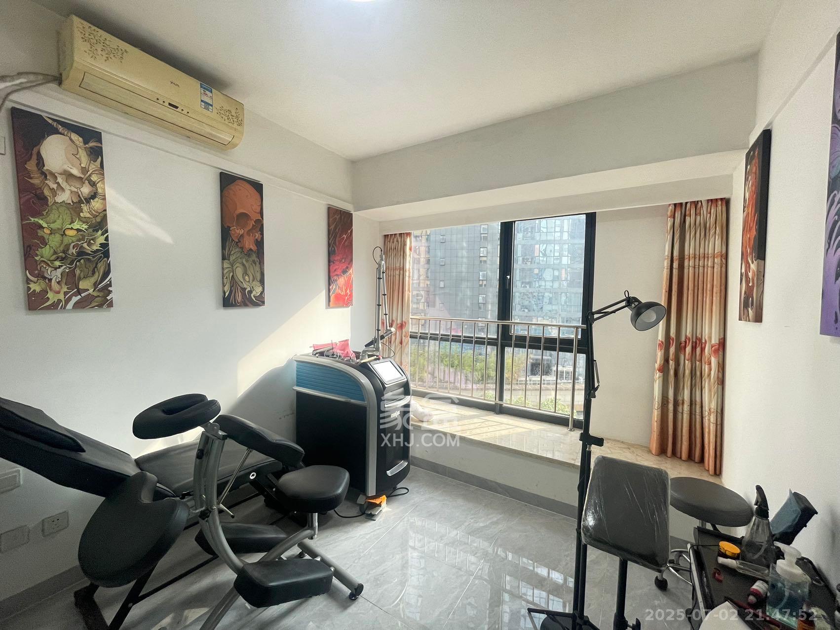 德思勤城市广场(宝格丽公寓) 1室1厅1卫 2100.0元/月 德思勤城市广场(宝格丽公寓) 1室1厅1卫 2100.0元/月室内图