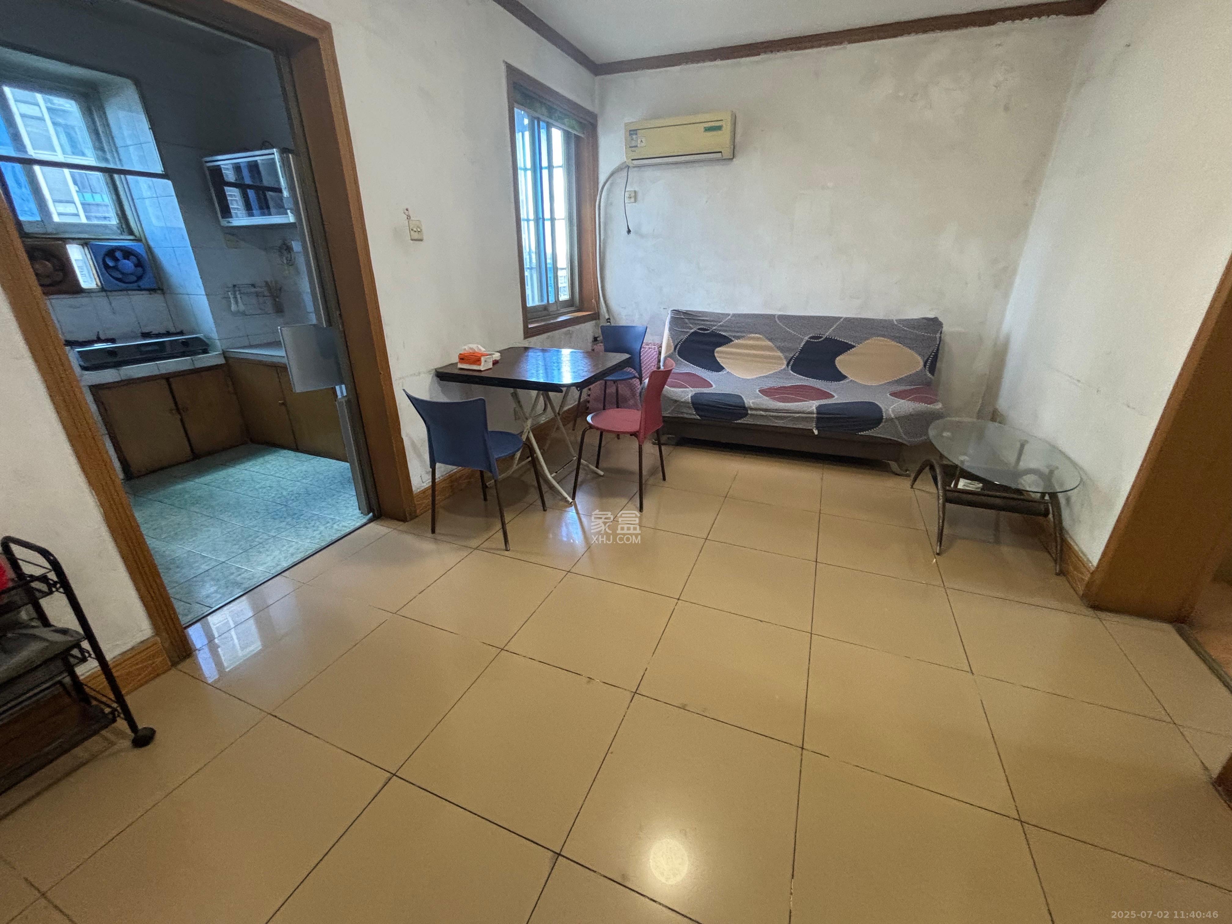 省建材机械厂宿舍 2室1厅1卫 1000.0元/月 省建材机械厂宿舍 2室1厅1卫 1000.0元/月室内图