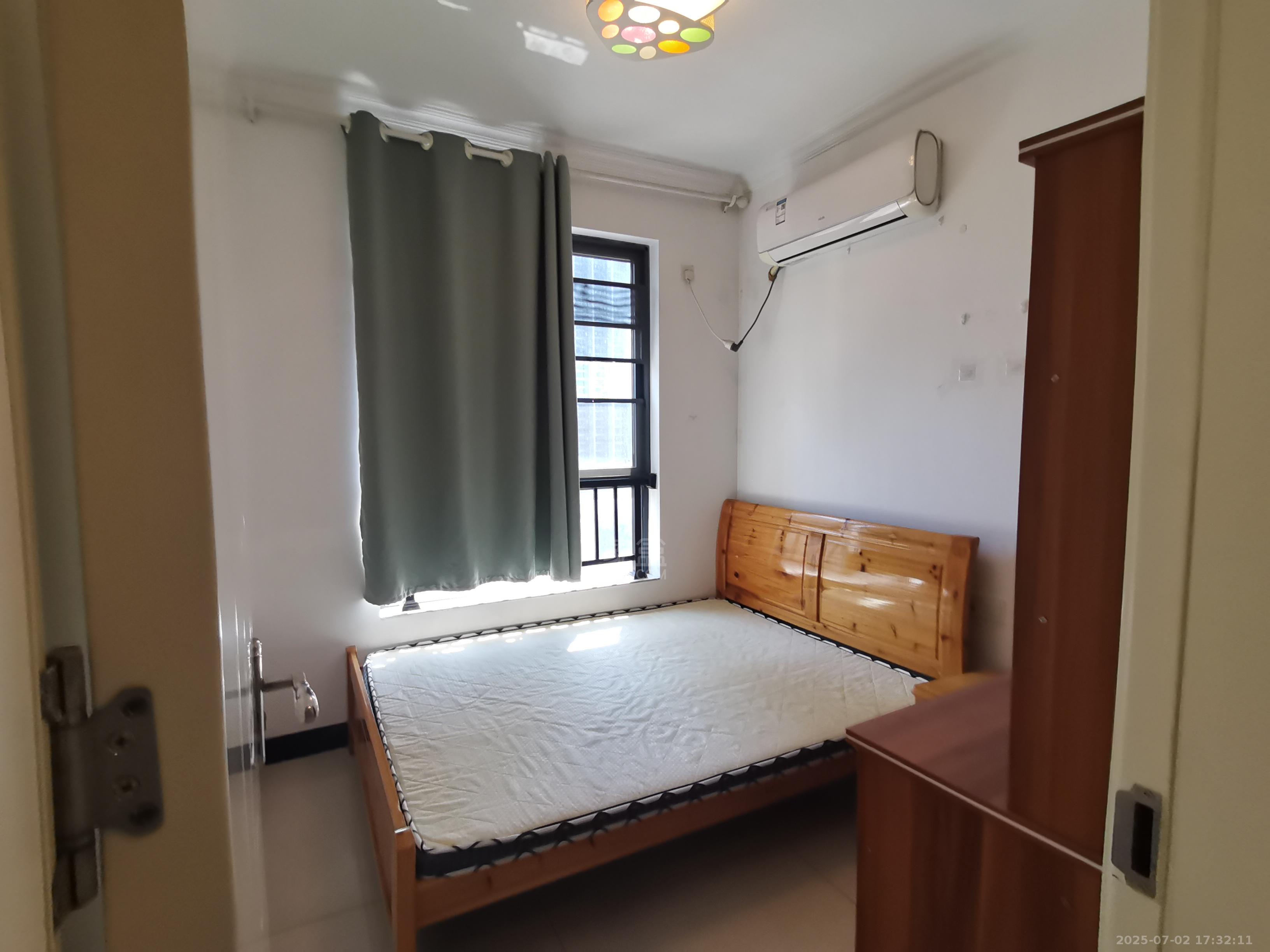 中建御山和苑  1室2厅1卫   2000.00元/月室内图