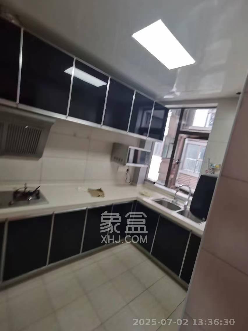 望麓大厦（湖南省参事馆）  3室2厅2卫   3800.00元/月室内图
