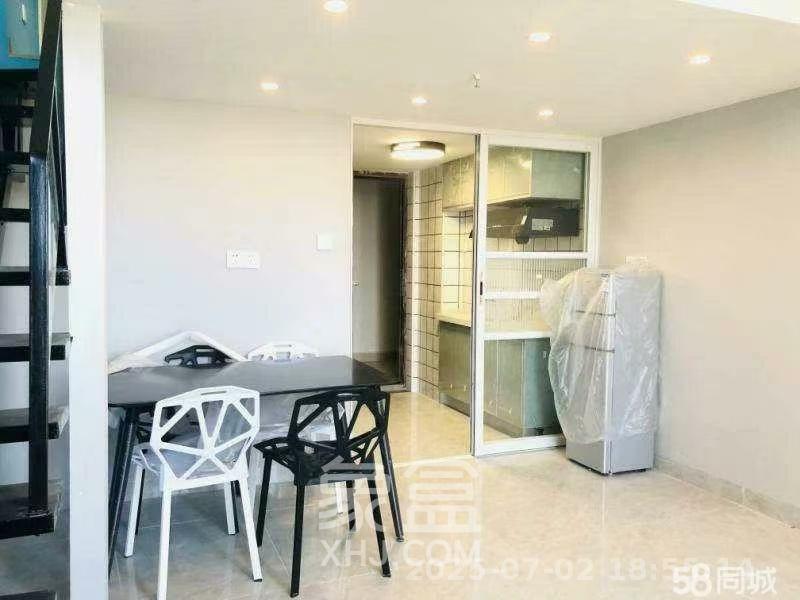 MOMA当代广场 1室1厅1卫 1380.0元/月 MOMA当代广场 1室1厅1卫 1380.0元/月室内图