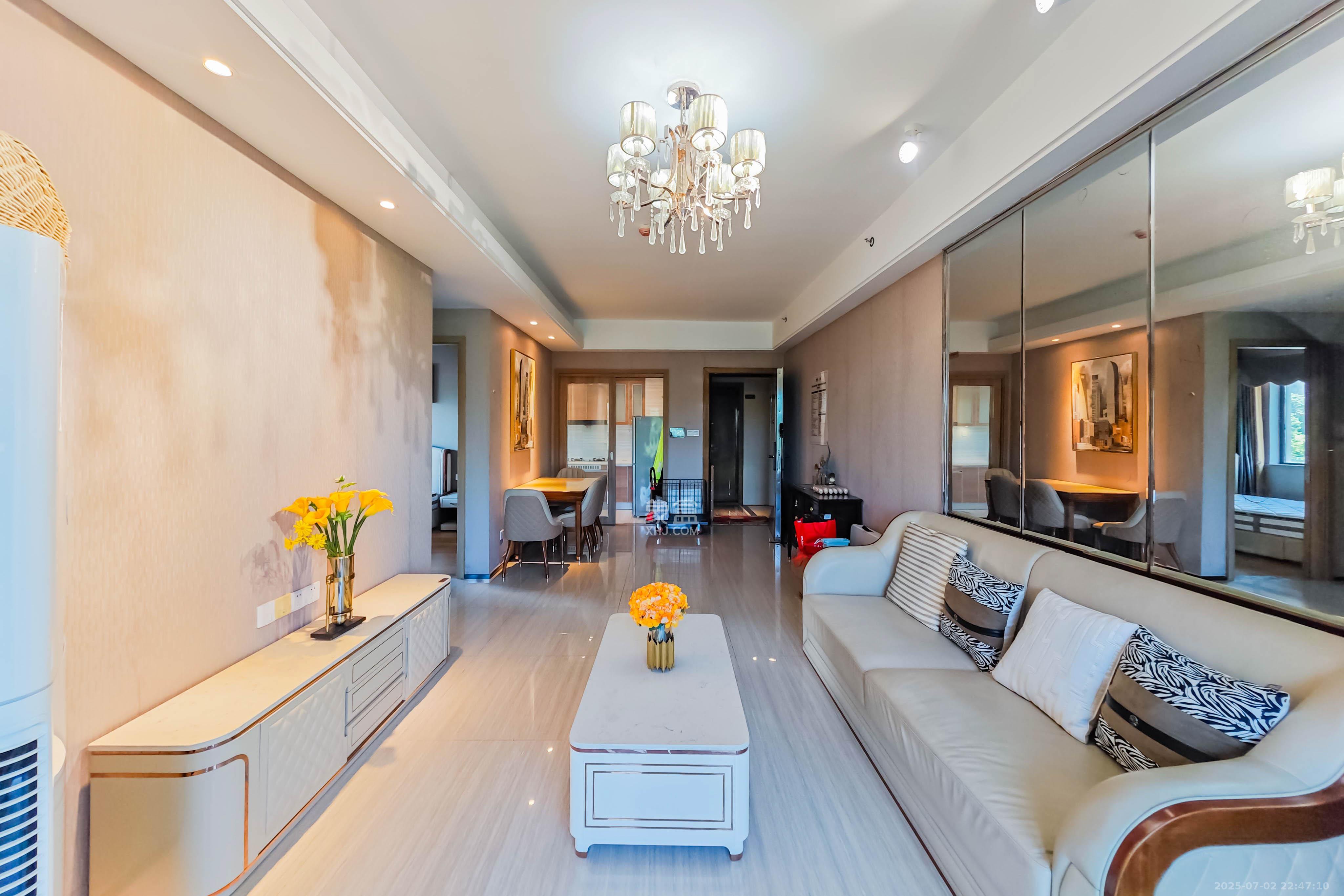 恒大国际广场 2室2厅1卫 72.5万 恒大国际广场 2室2厅1卫 72.5万客厅