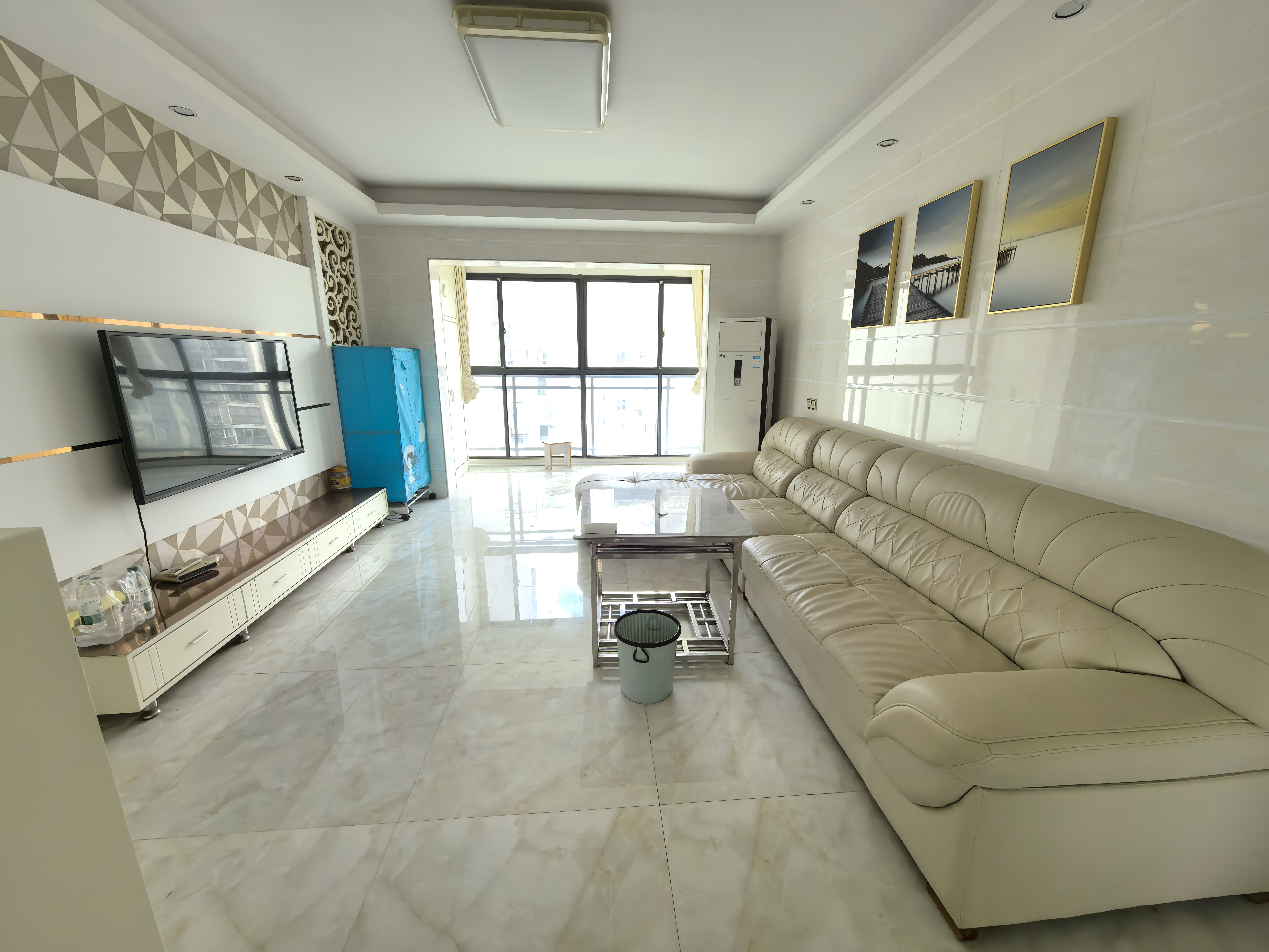 梓山湖领御 3室2厅2卫 2000.0元/月 梓山湖领御 3室2厅2卫 2000.0元/月室内图