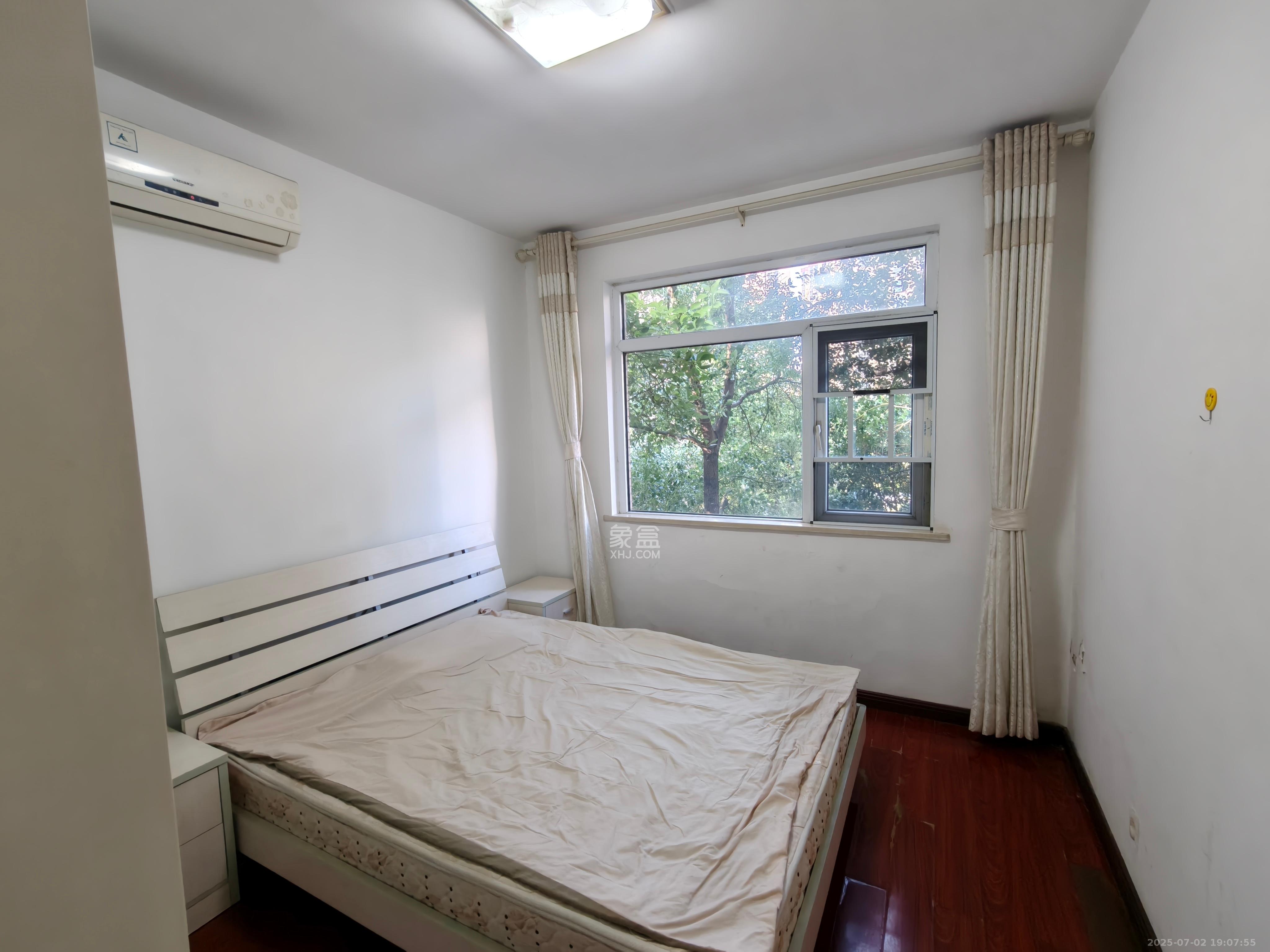 万国城(当代满庭春MOMA)一期 3室2厅2卫 2700.0元/月 万国城(当代满庭春MOMA)一期 3室2厅2卫 2700.0元/月室内图