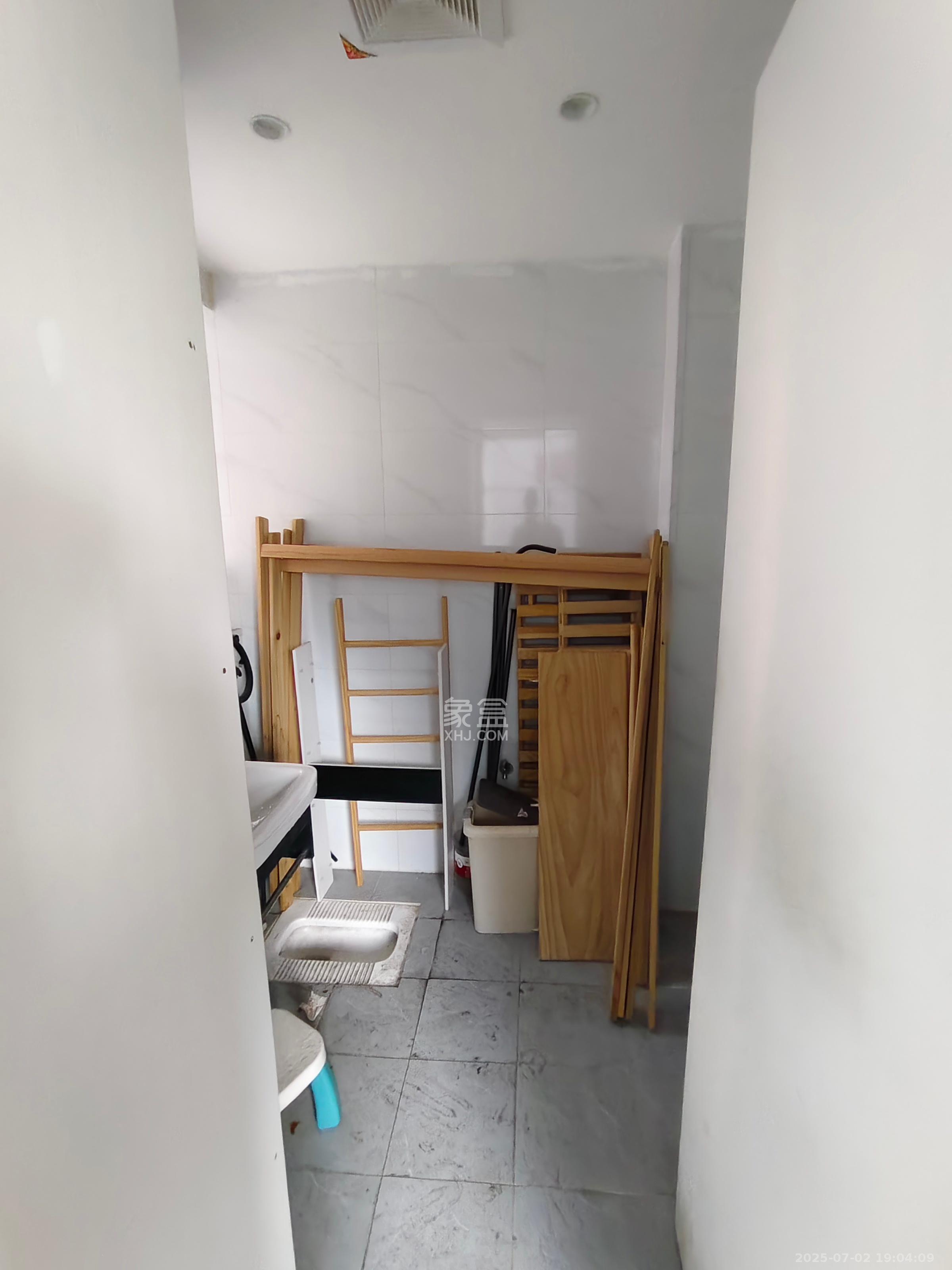 中建嘉和城  2室1厅1卫   2800.00元/月室内图